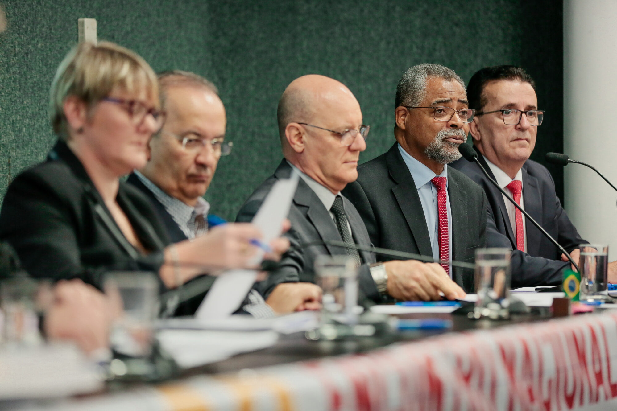 Parlamentares debatem financiamento da educação em encontro na Alesc