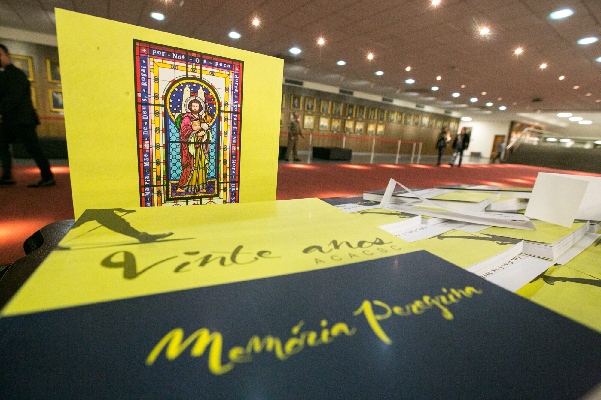 Livro trata da Associação dos Amigos do Caminho de Santiago de Compostela
