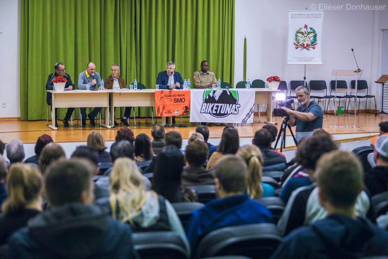 Ciclismo e cicloturismo em debate em São Miguel do Oeste