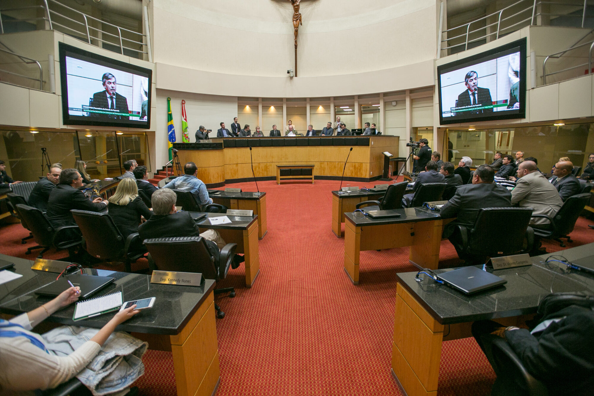 Secretário da Fazenda esclarece dúvidas sobre projetos de incentivos fiscais