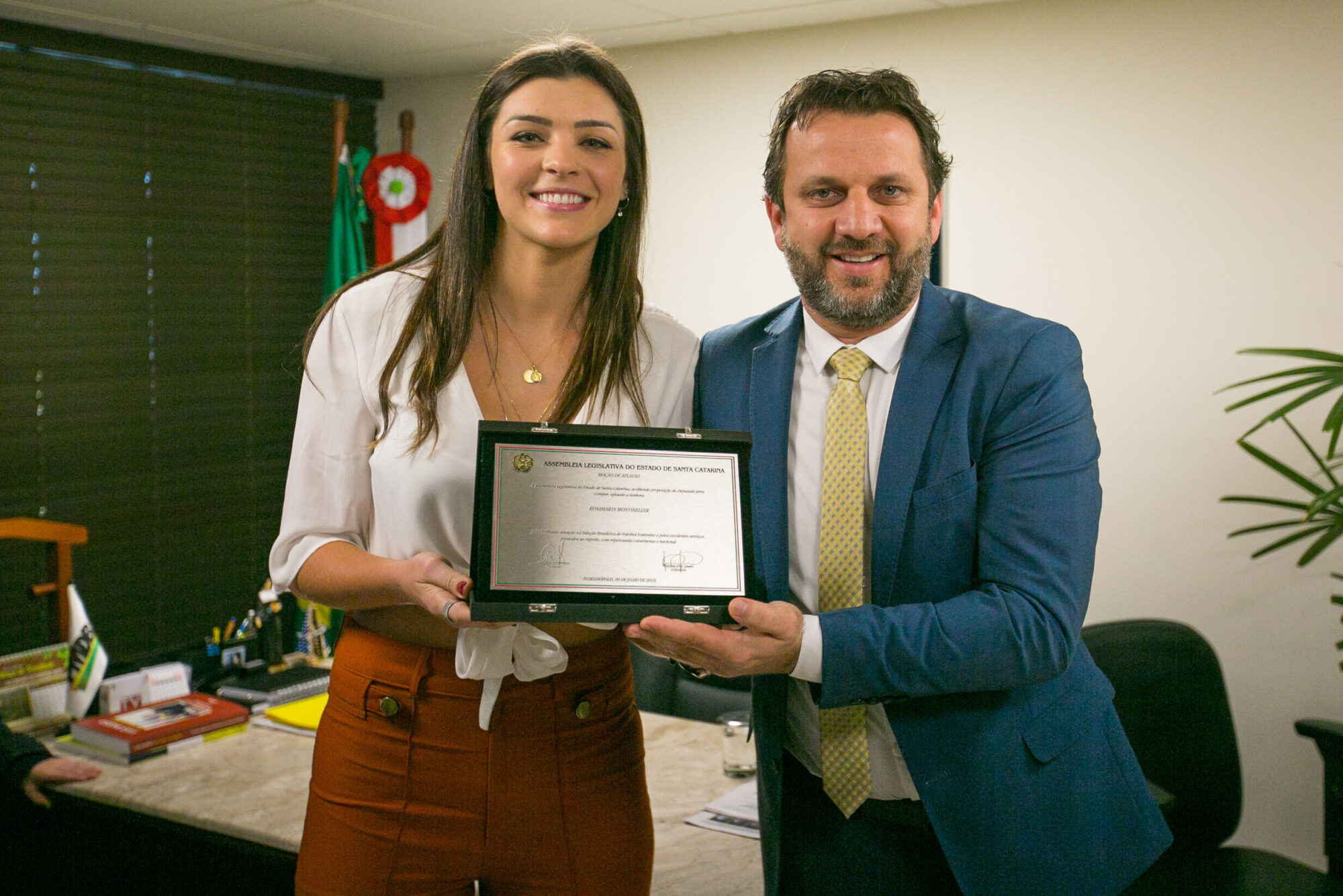 Alesc concede Moção de Aplauso à jogadora de vôlei Rosamaria Montibeller