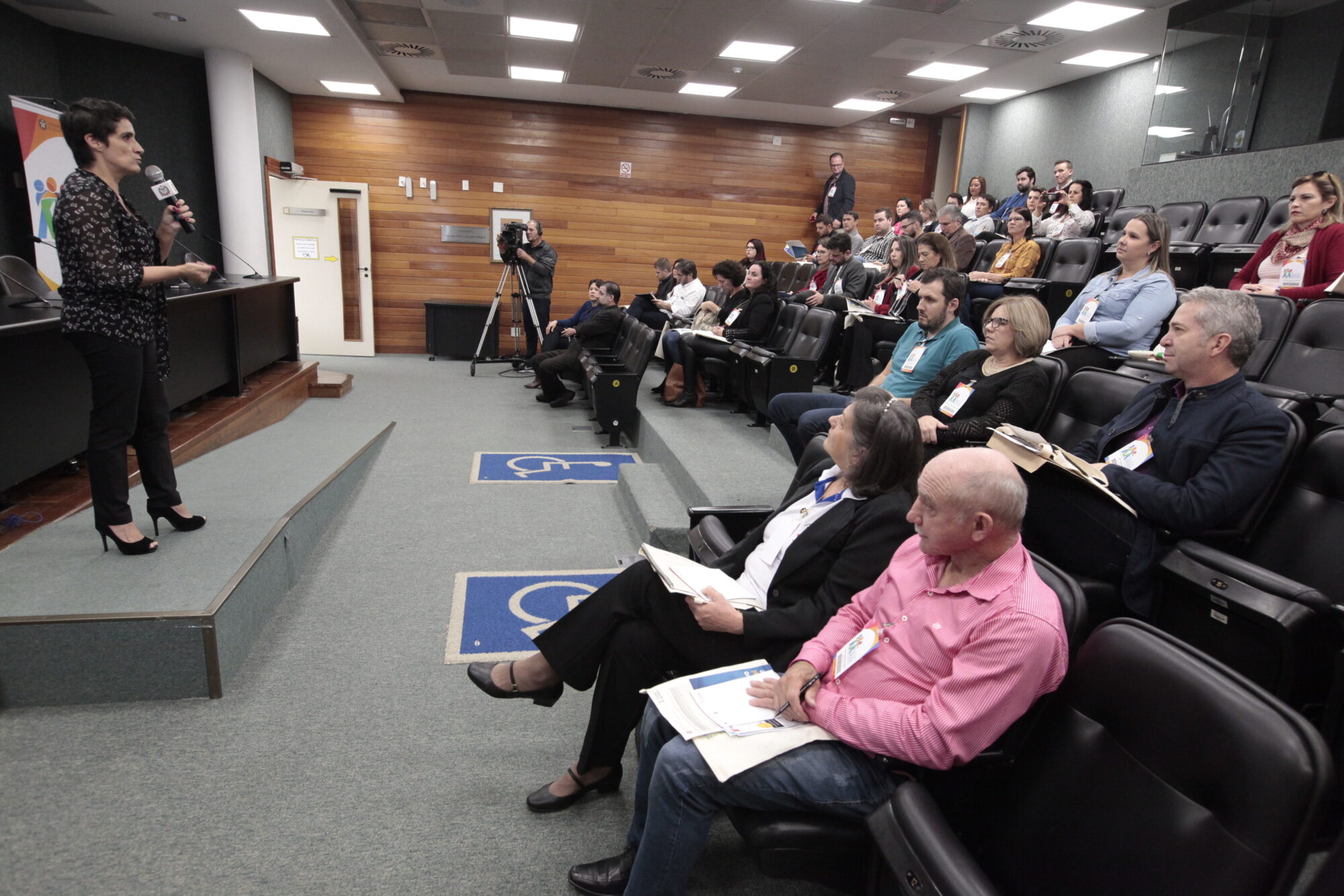Alesc sedia 1º Encontro Estadual de Coordenadores do Programa Vereador Mirim
