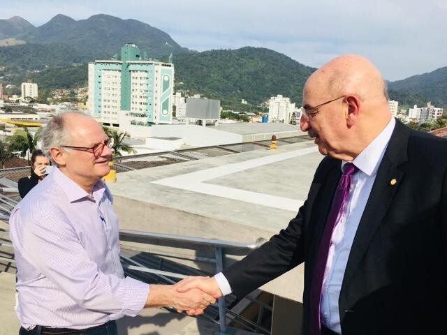 Deputado Dr. Vicente Caropreso e o o ministro da cidadania, Osmar Terra. Foto: assessoria parlamentar.