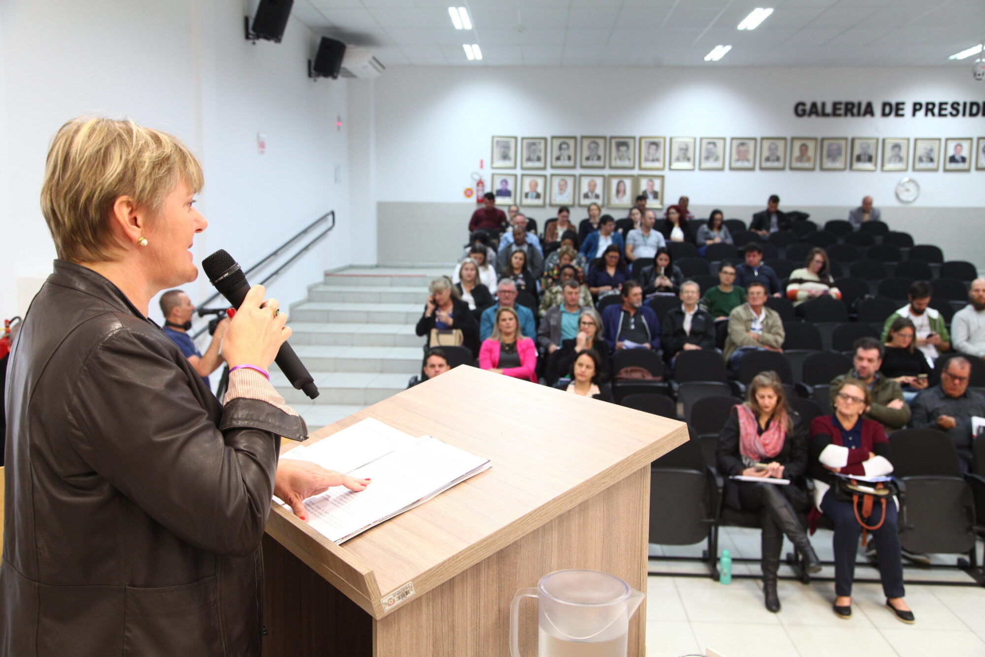 Deputada Luciane Carminatti em seminário de capacitação para gestores da cultura