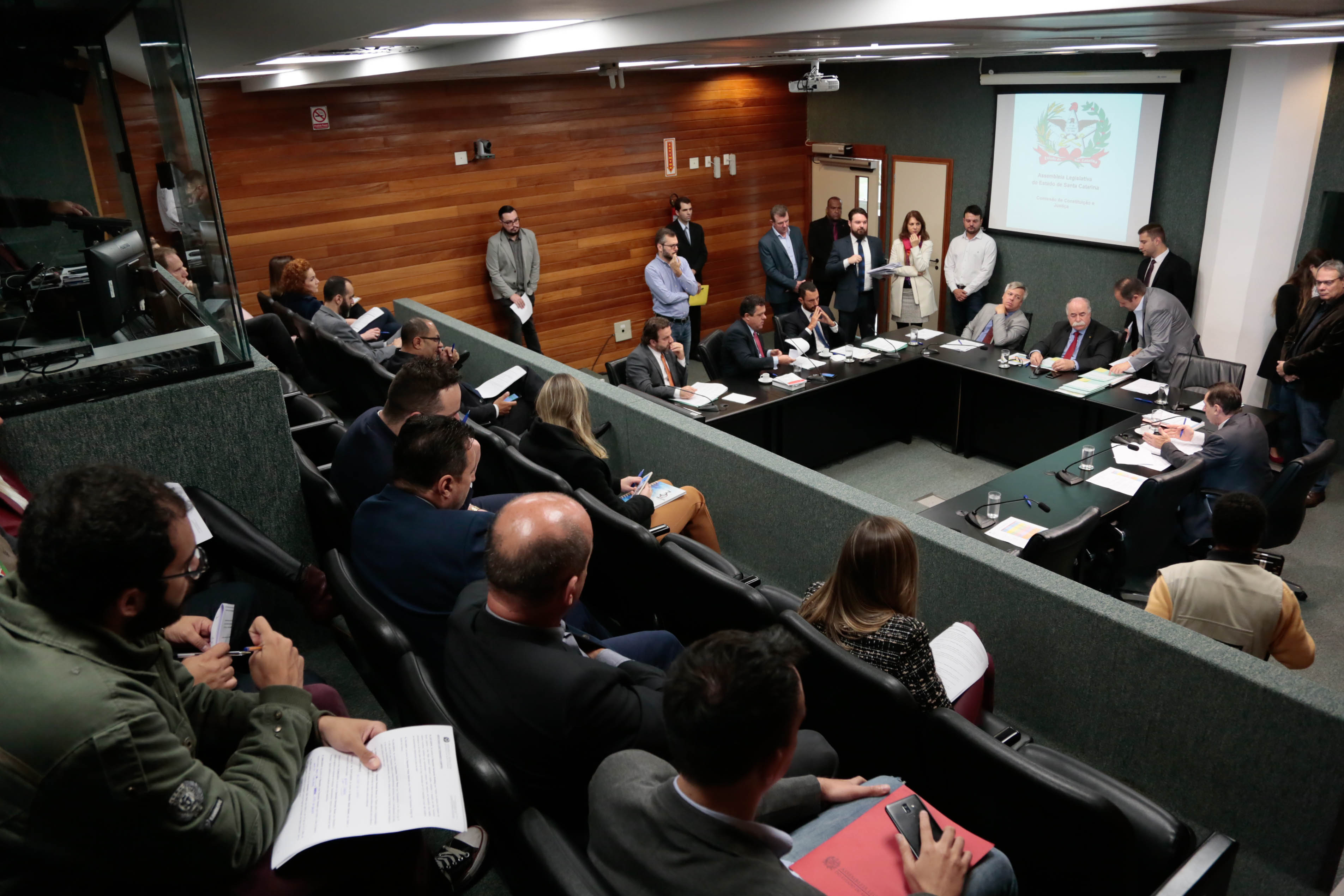 Comissão de Constituição e Justiça