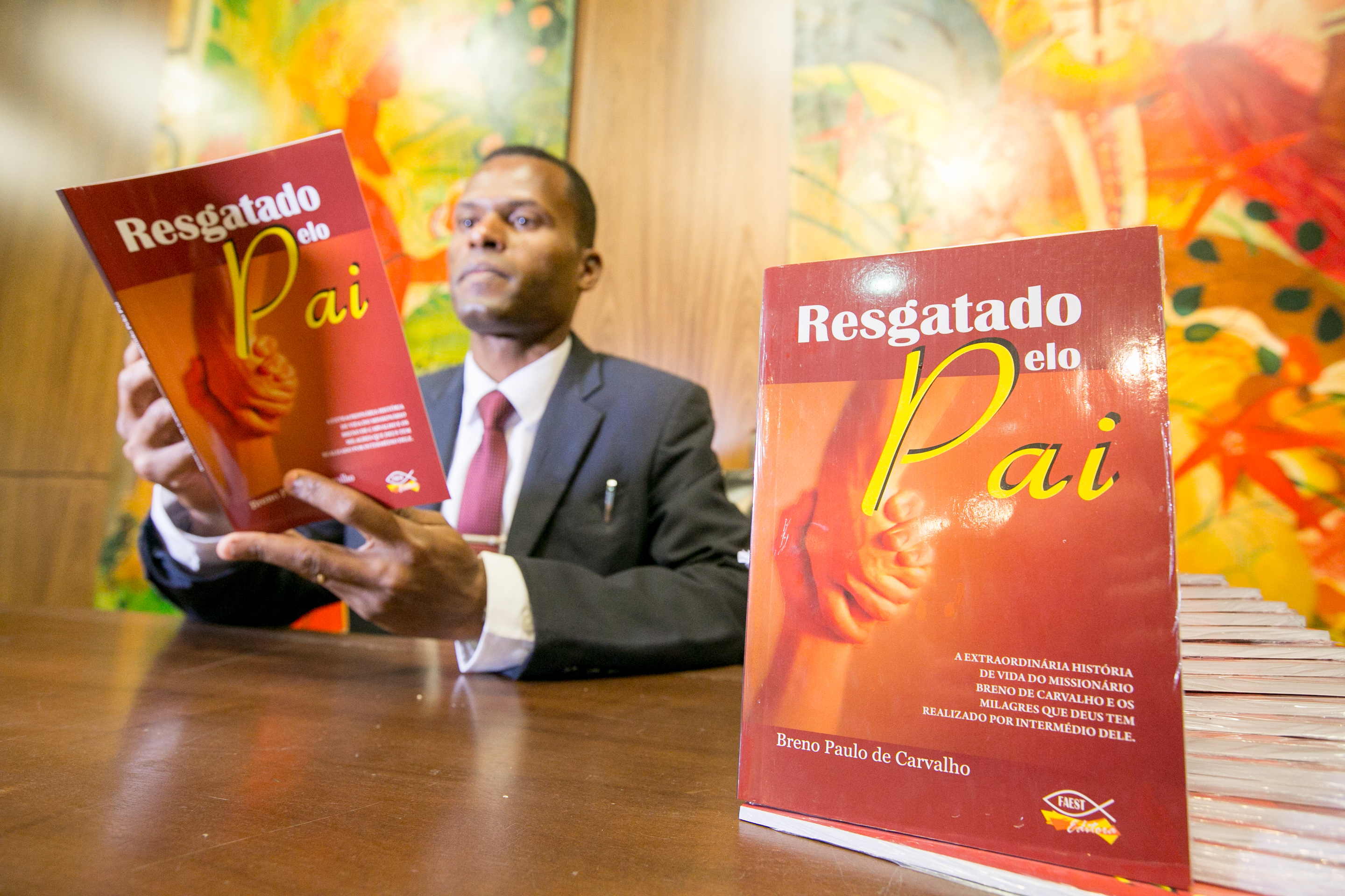 LANÇAMENTO LITERÁRIO – “Resgatado pelo Pai”