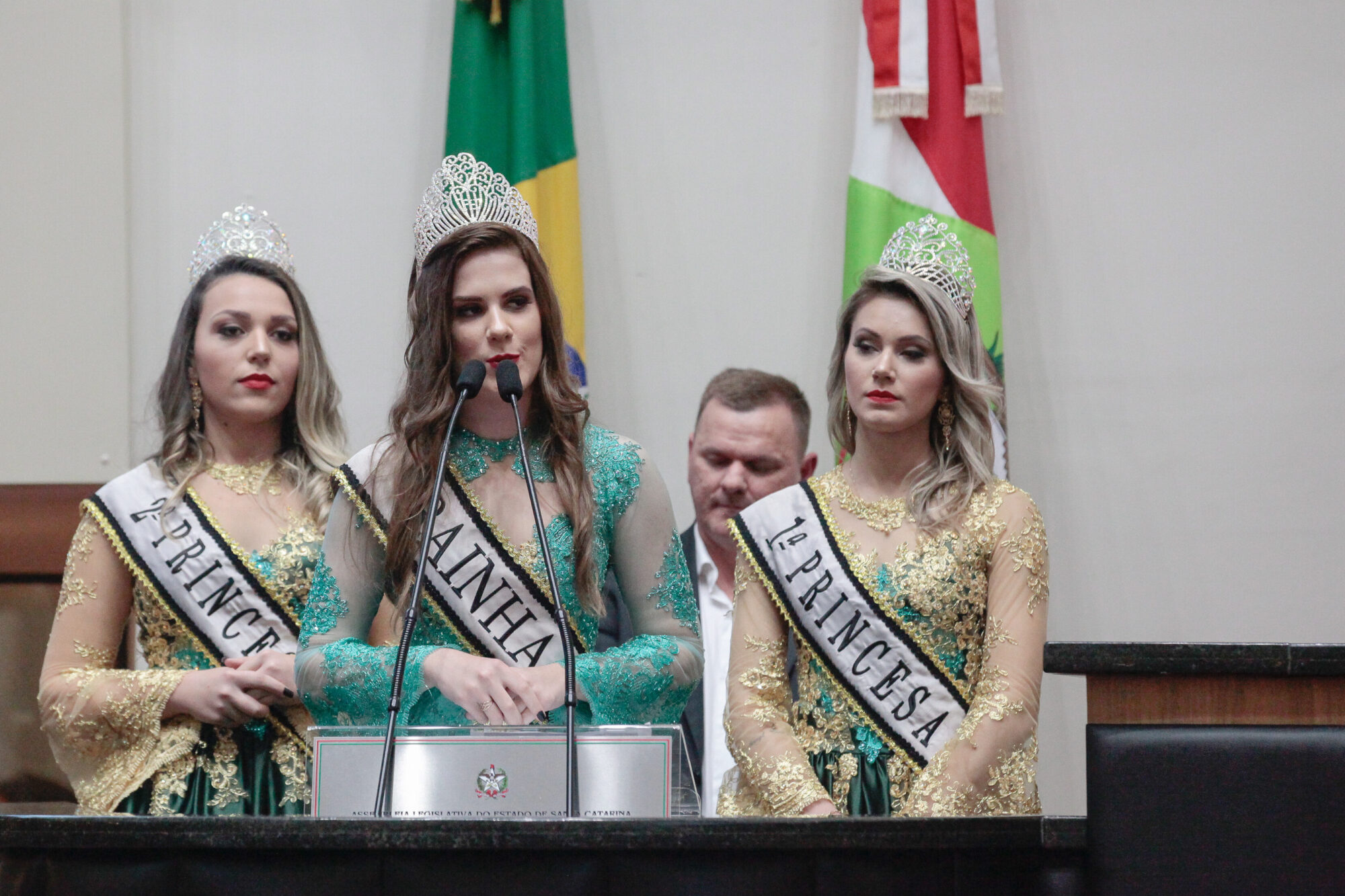 Iporã do Oeste promove Feira Agropecuária Industrial e Comercial
