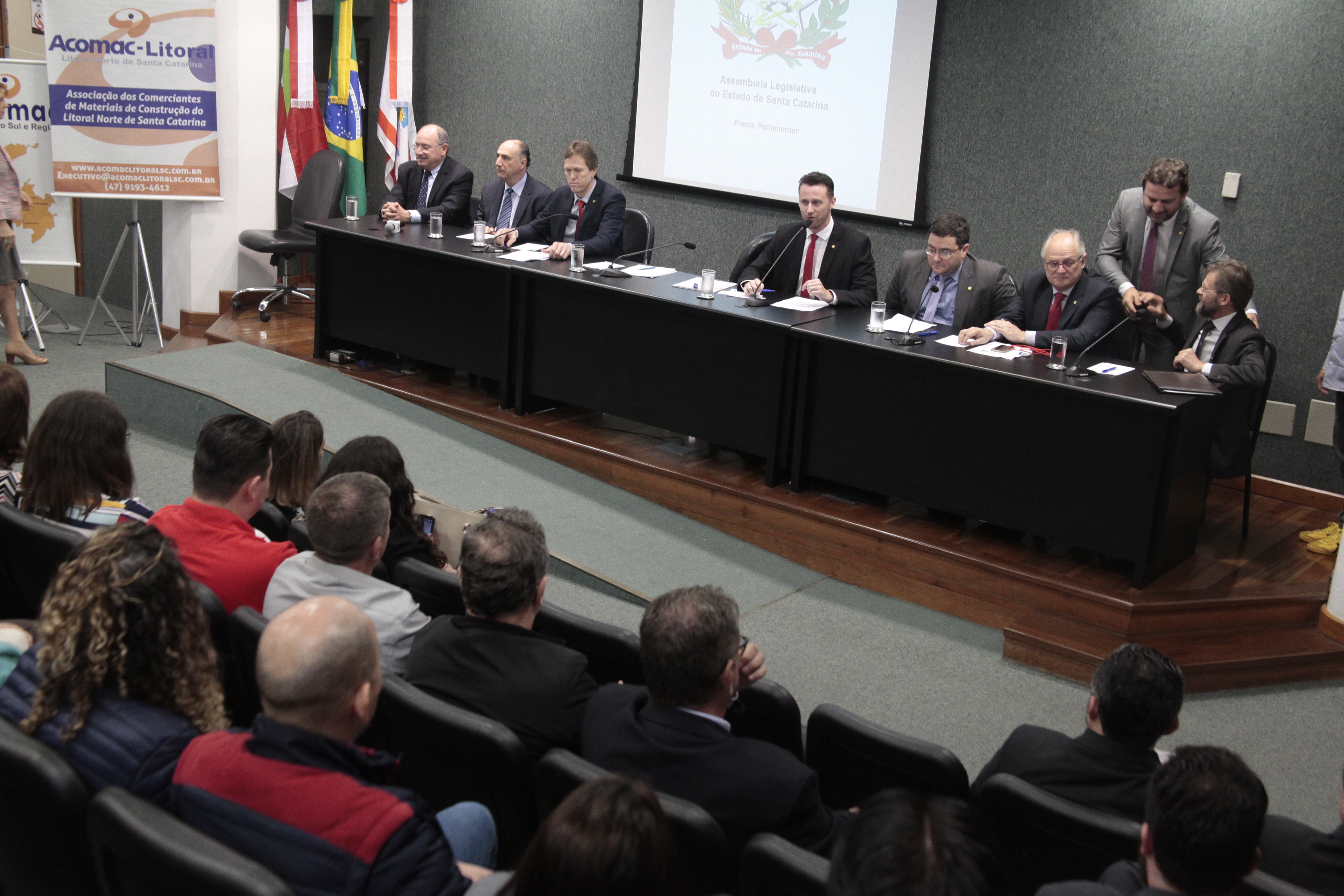 Frente Parlamentar do Material de Construção