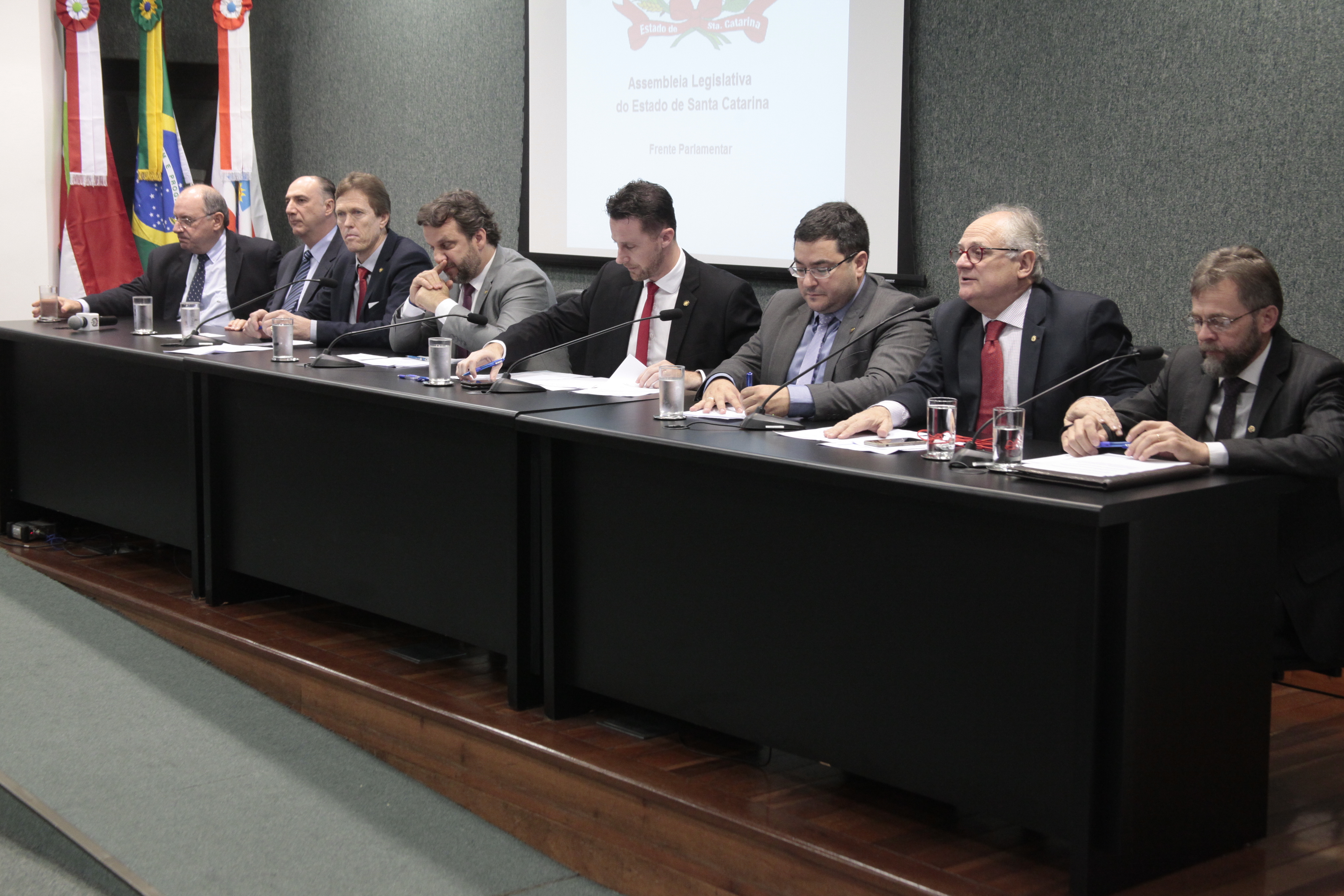Frente Parlamentar do Material de Construção