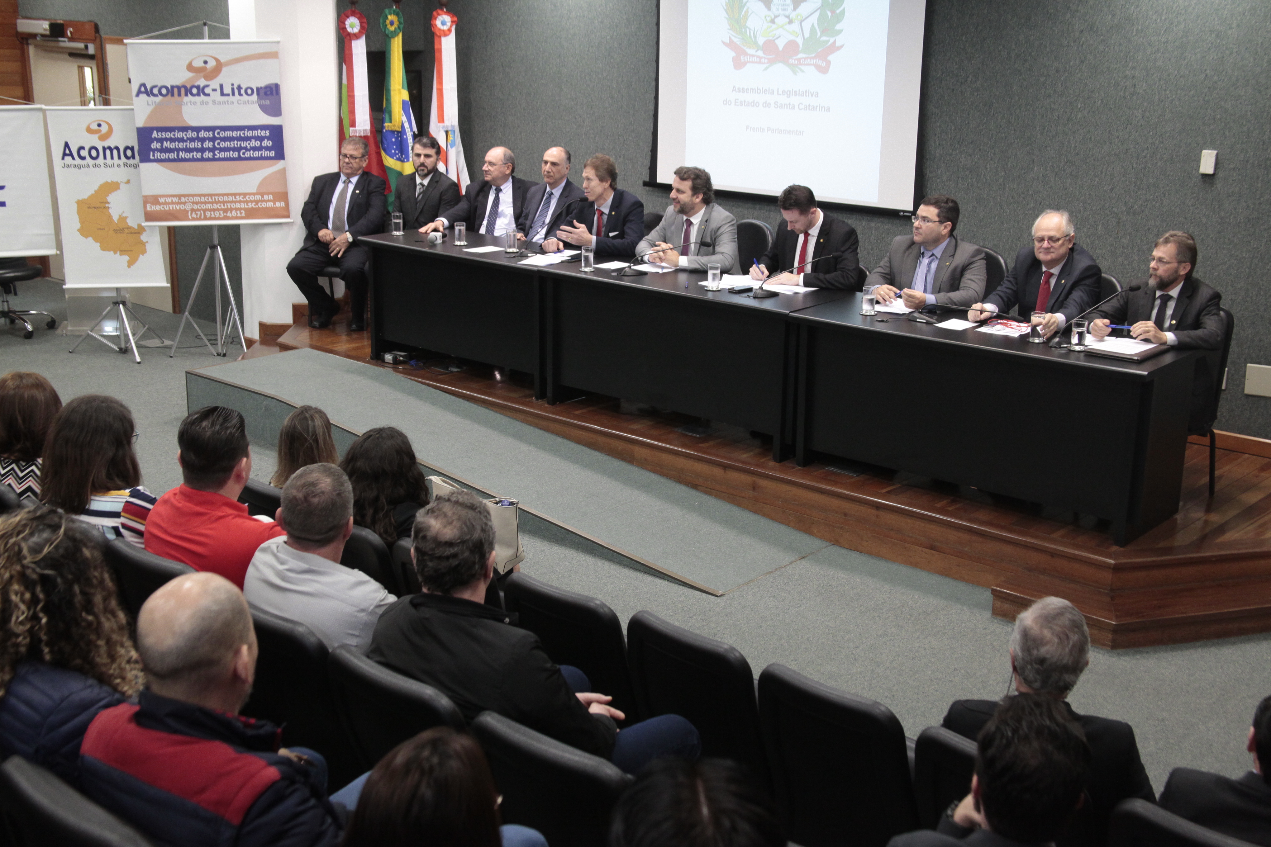 Frente Parlamentar do Material de Construção