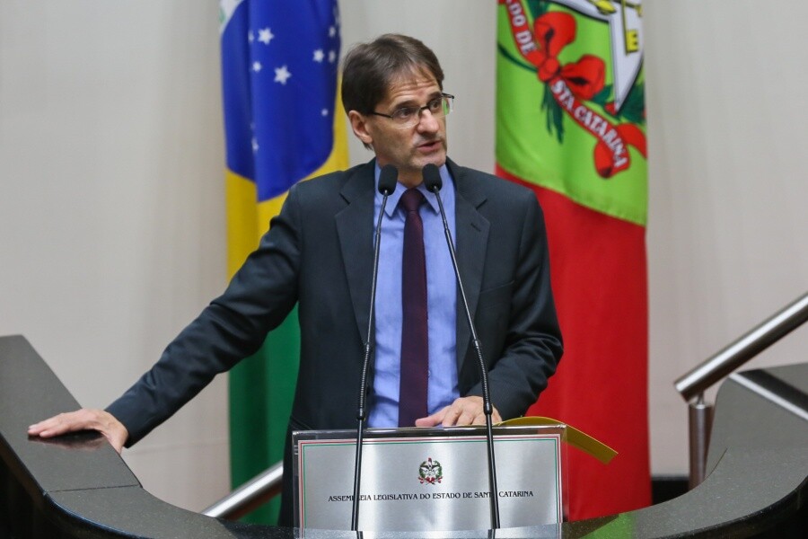 Deputado Neodi Saretta encaminhou indicação ao secretário de Infraestrutura