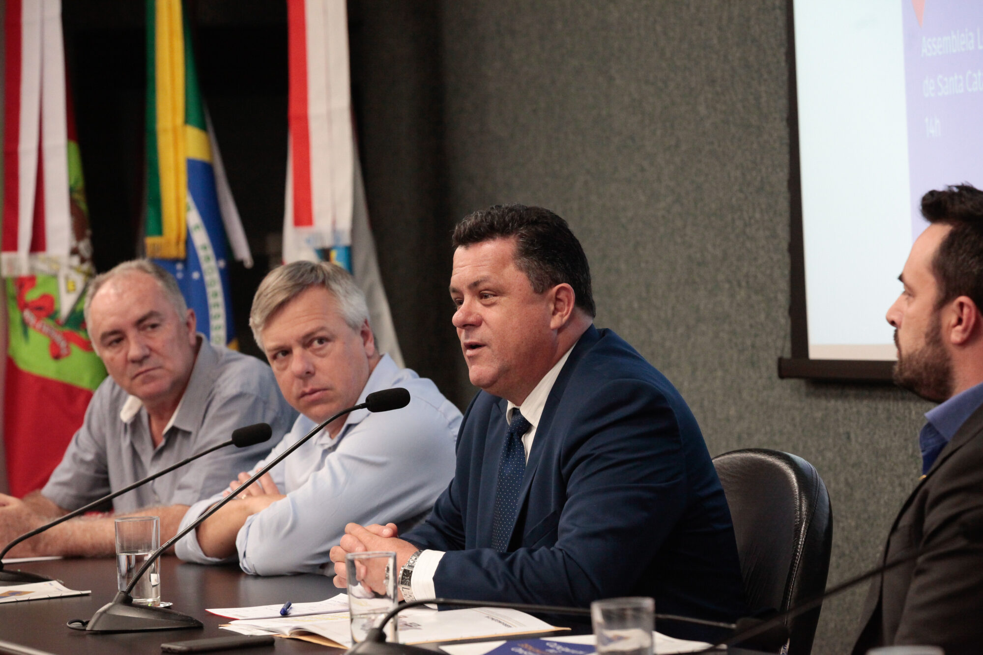 Deputado Ivan Naatz comandou o seminário