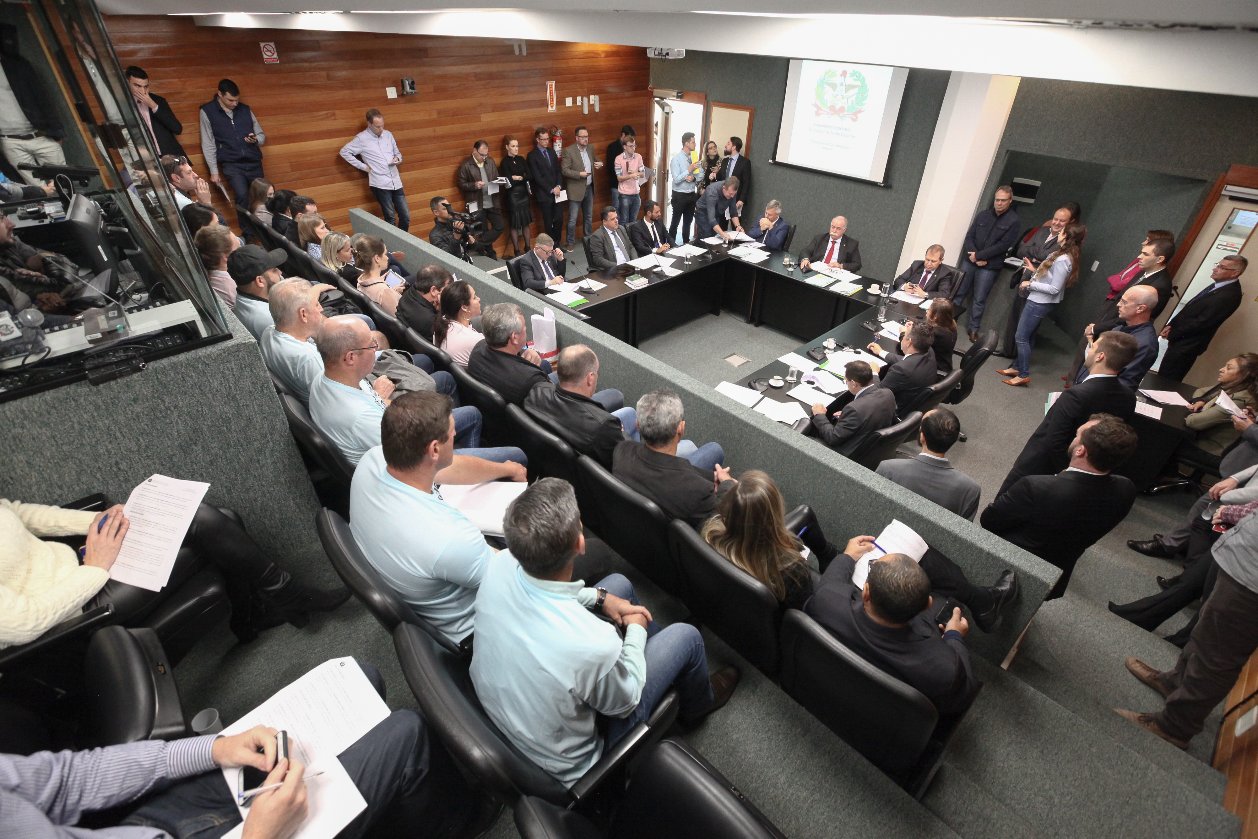 Comissão de Constituição e Justiça
