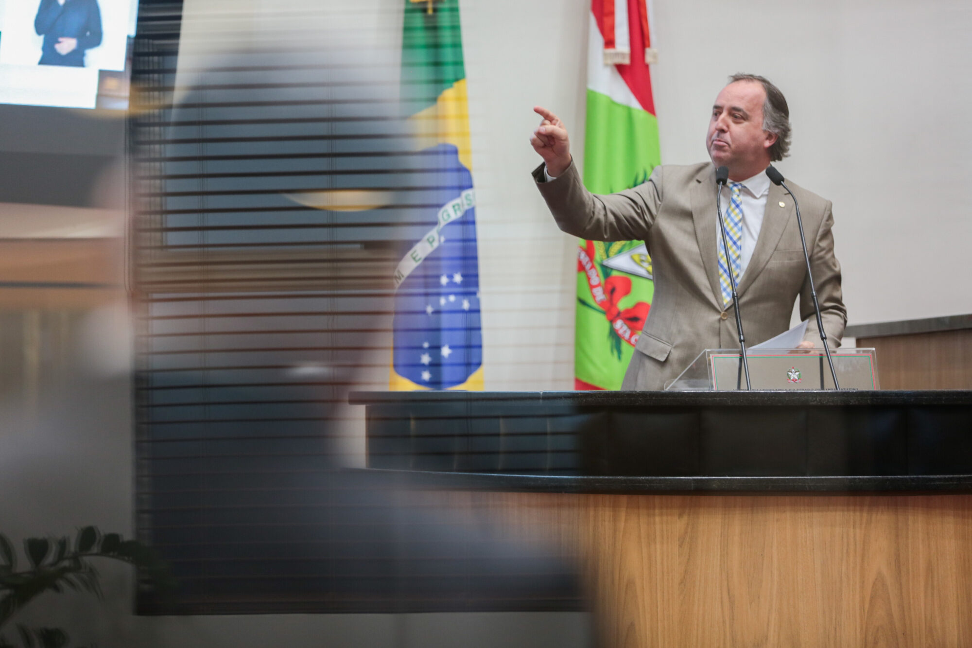 Deputados criticam governo e cobram diálogo com setor produtivo