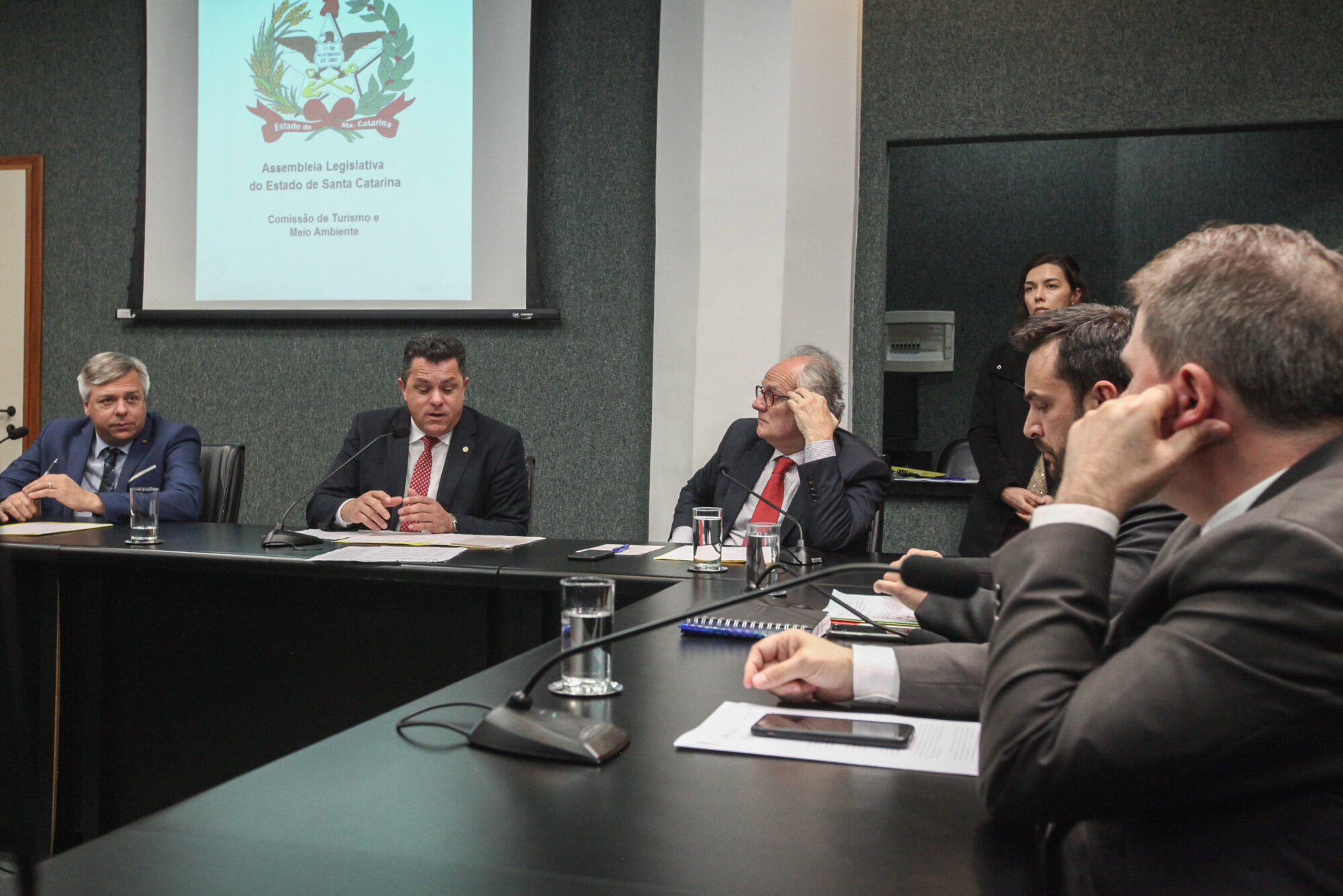 Audiências vão tratar de licenciamento ambiental e Serra do Corvo Branco