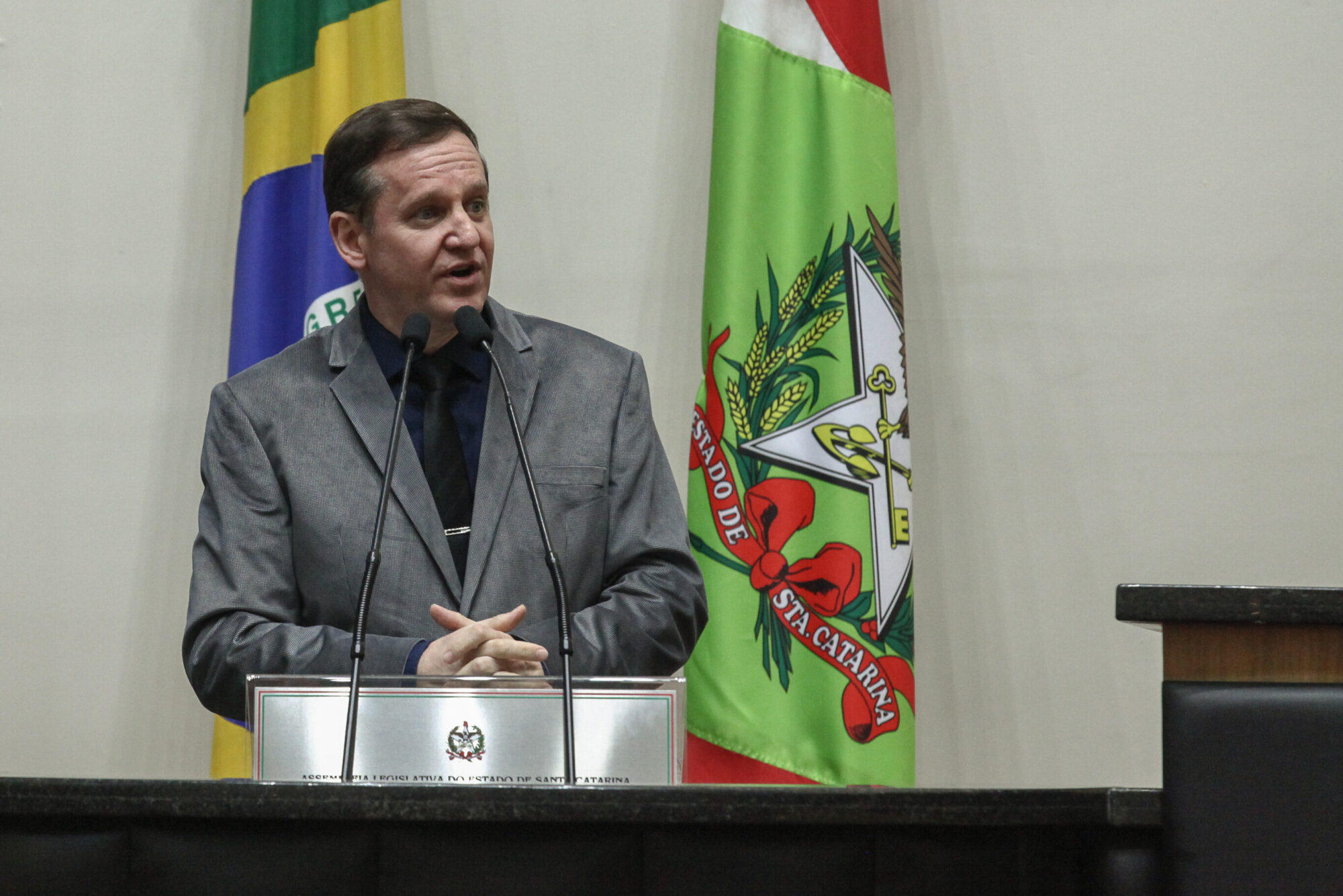 Aprovado projeto que proíbe inauguração de obras públicas inacabadas