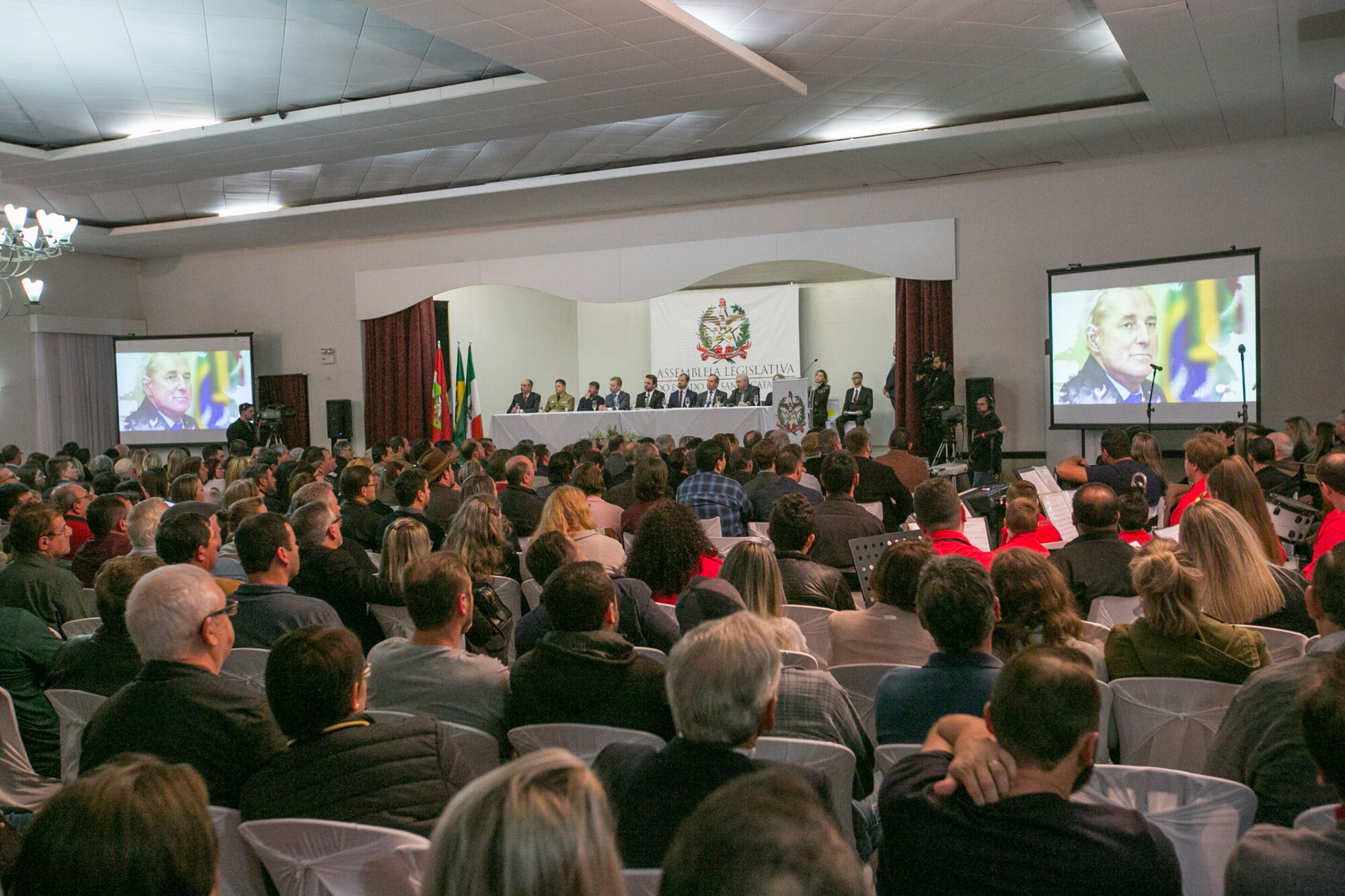 Aldo Schneider recebe homenagem da Assembleia Legislativa em Ibirama