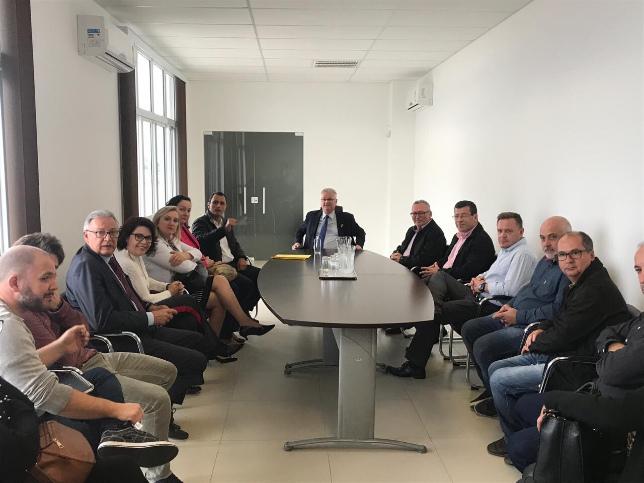 Deputado João Amin e lideranças do sul catarinense em reunião na SSP