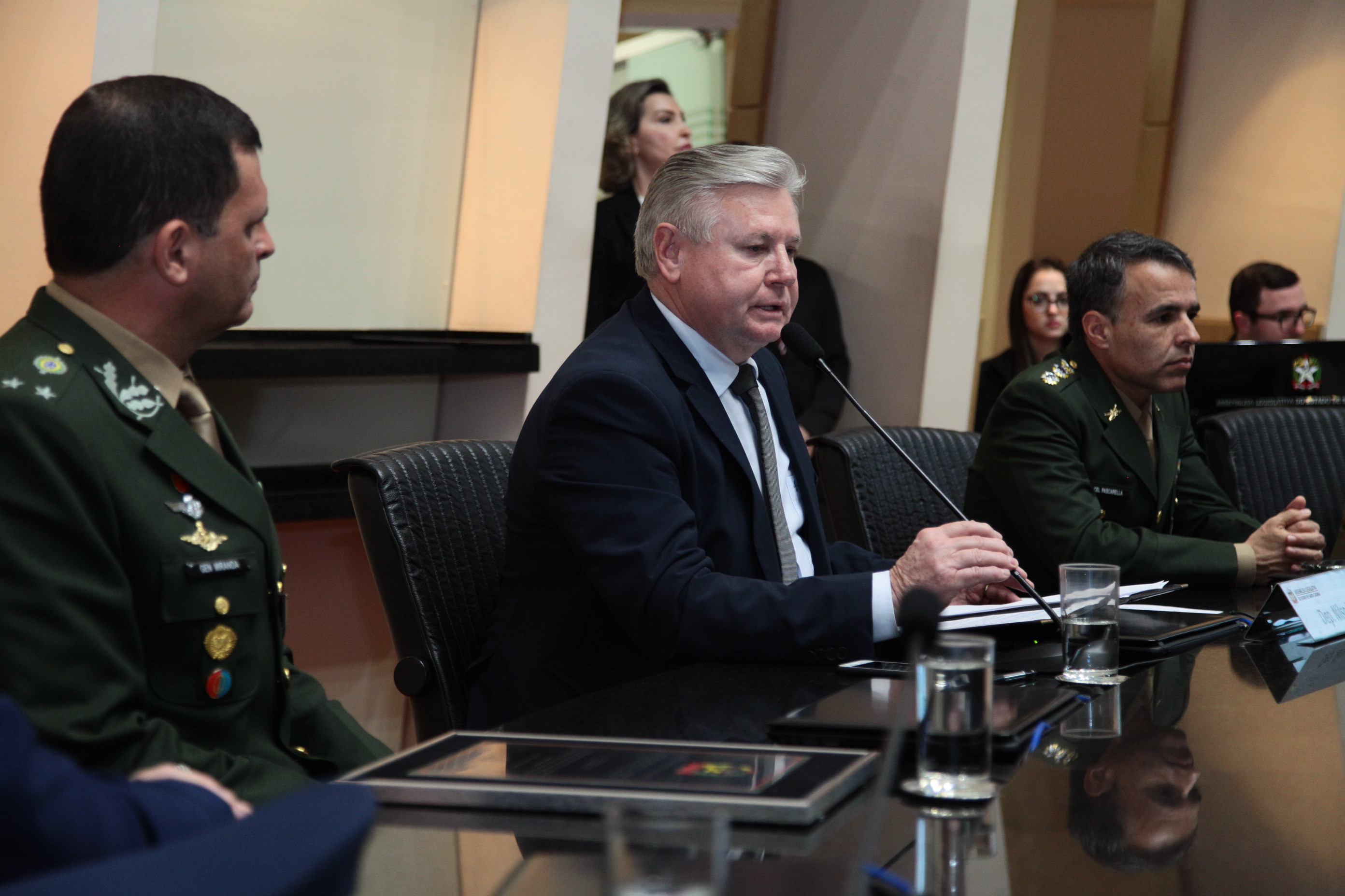 Sessão Especial em Comemoração ao Dia do Soldado - Deputado Nilso Berlanda (PR)