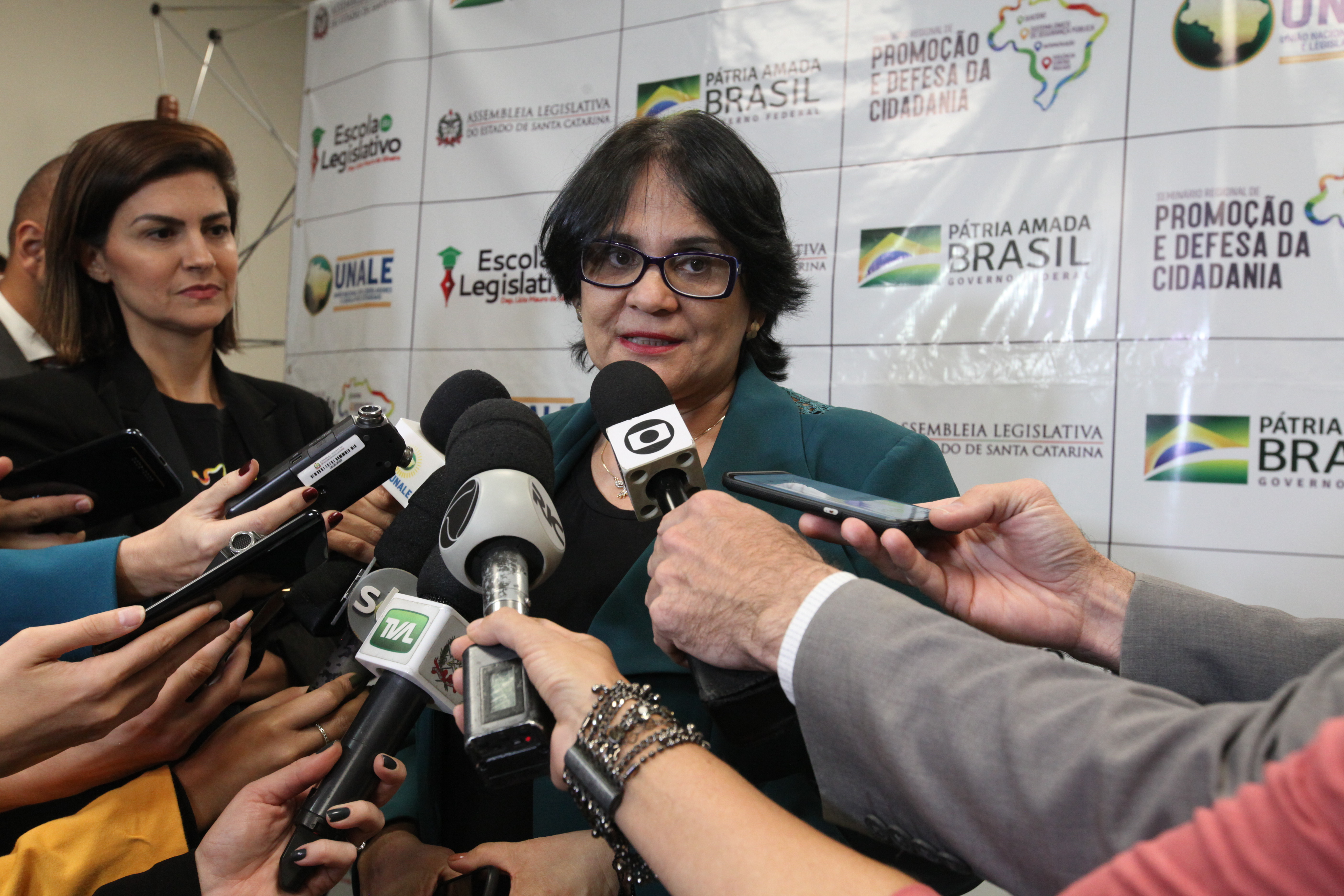 Coletiva Ministra Damares Regina Alves