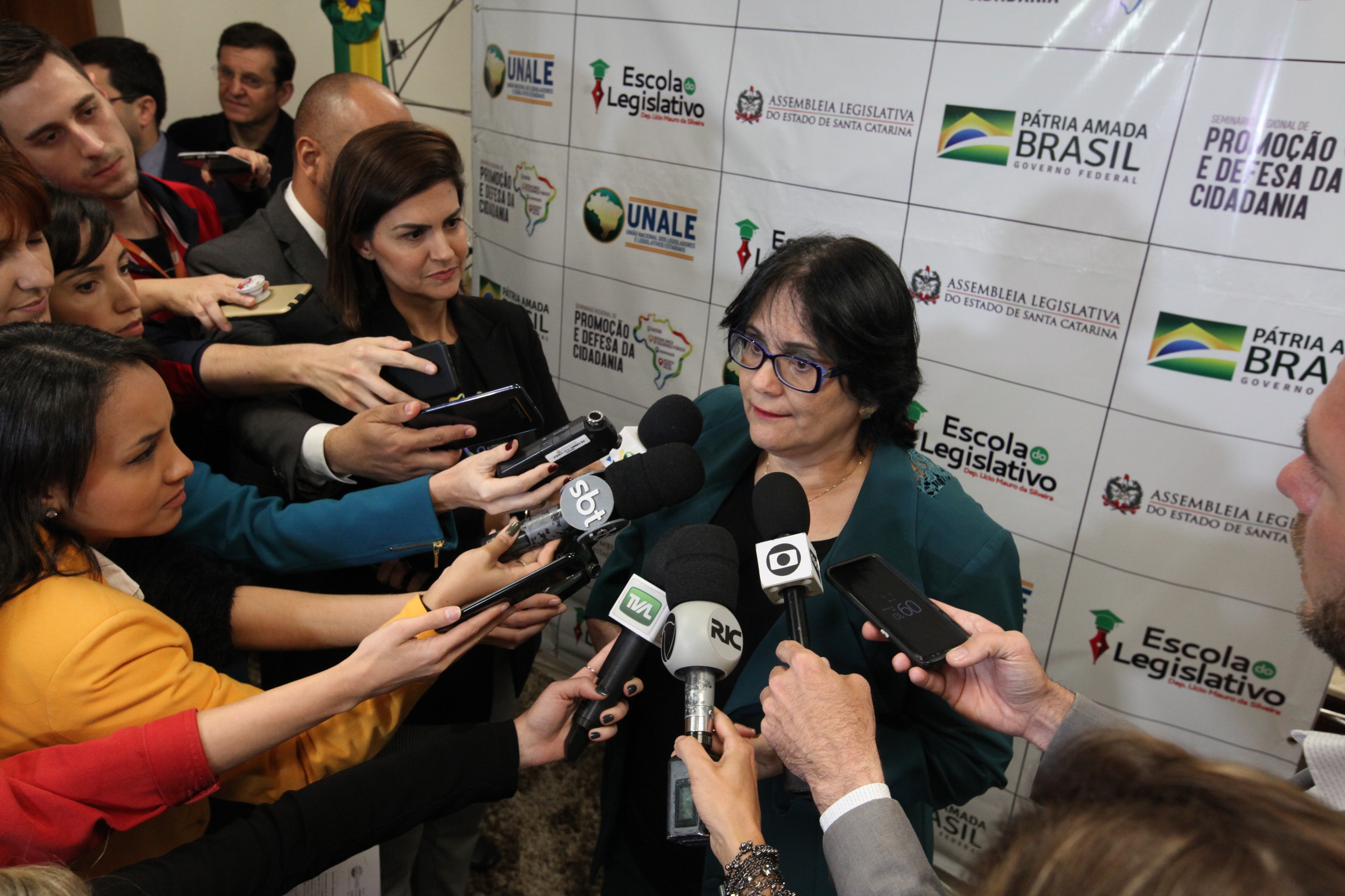 Coletiva Ministra Damares Regina Alves