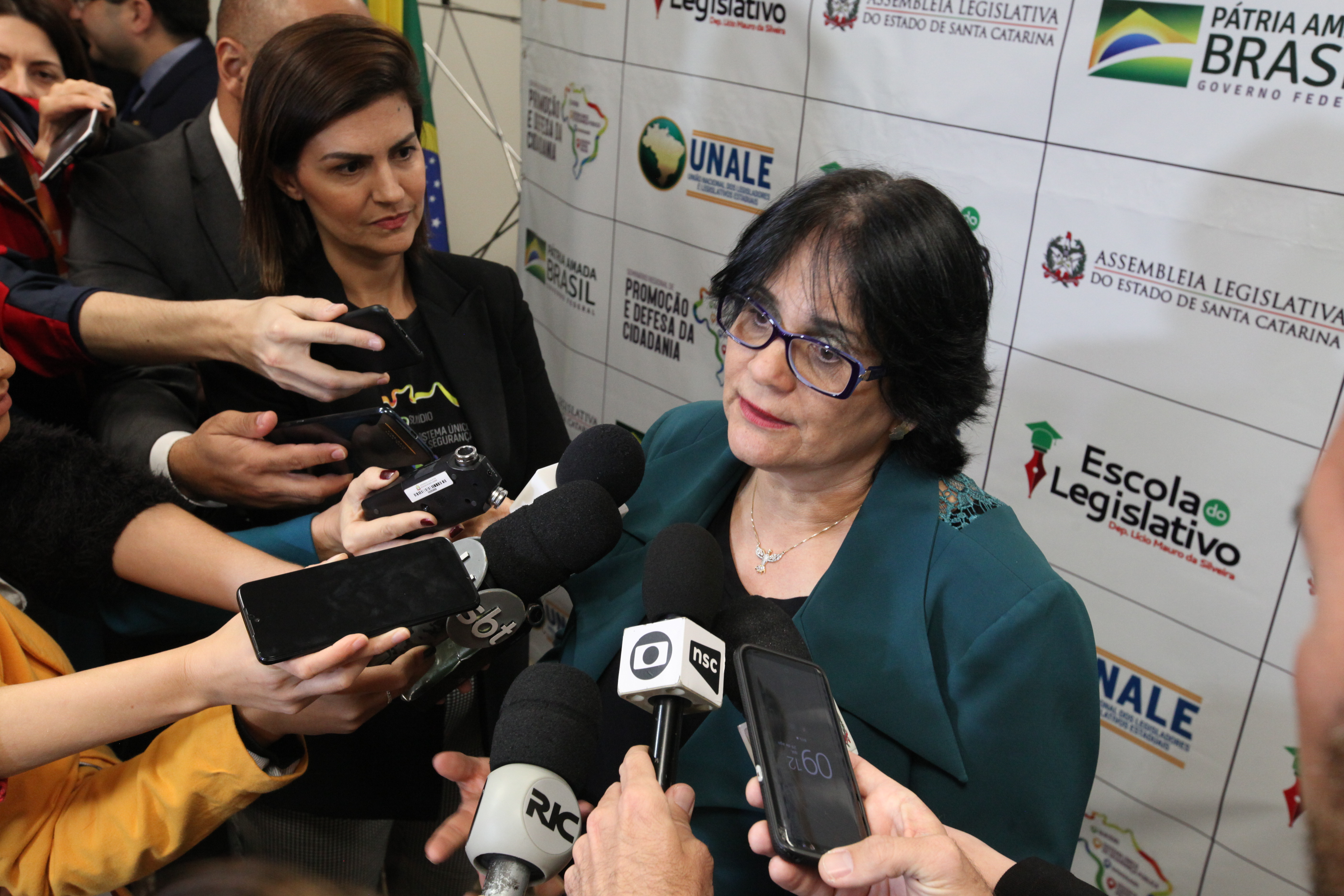 Coletiva Ministra Damares Regina Alves