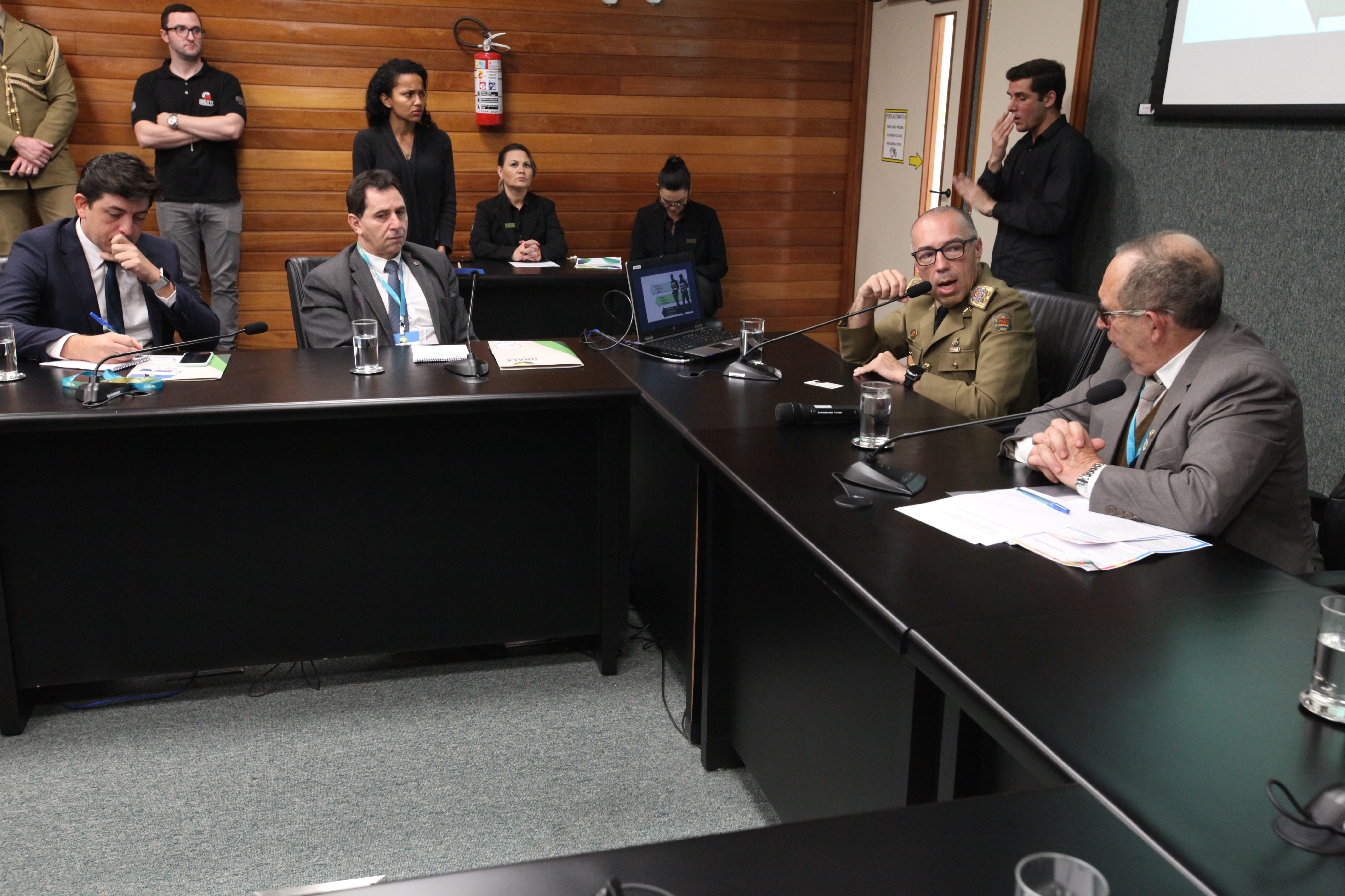 Seminário de Promoção e Defesa da Cidadania_ Violência Contra Mulher