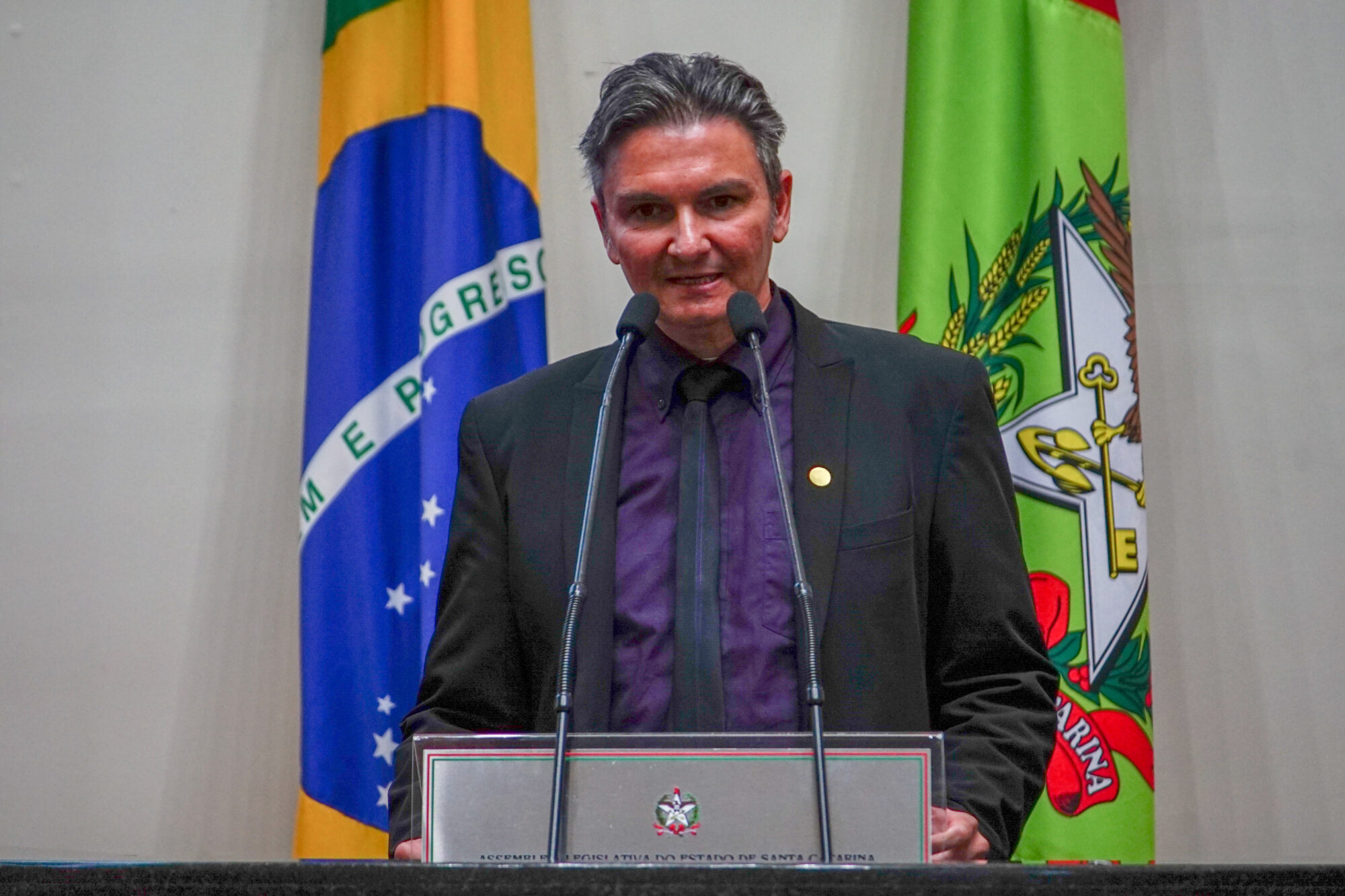 Andrea Antonioli, historiador italiano e  diretor da Biblioteca Pública e Museu Renzi, coautor do projeto “Dois Mundos e Uma Rosa para Anita”.
