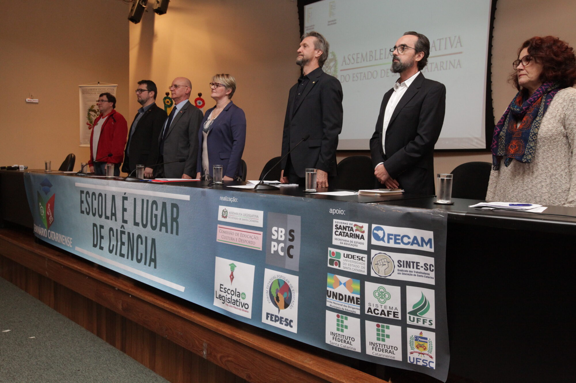 Seminário é realizado no Auditório Antonieta de Barros da Assembleia Legislativa ao longo desta segunda-feira (26)
