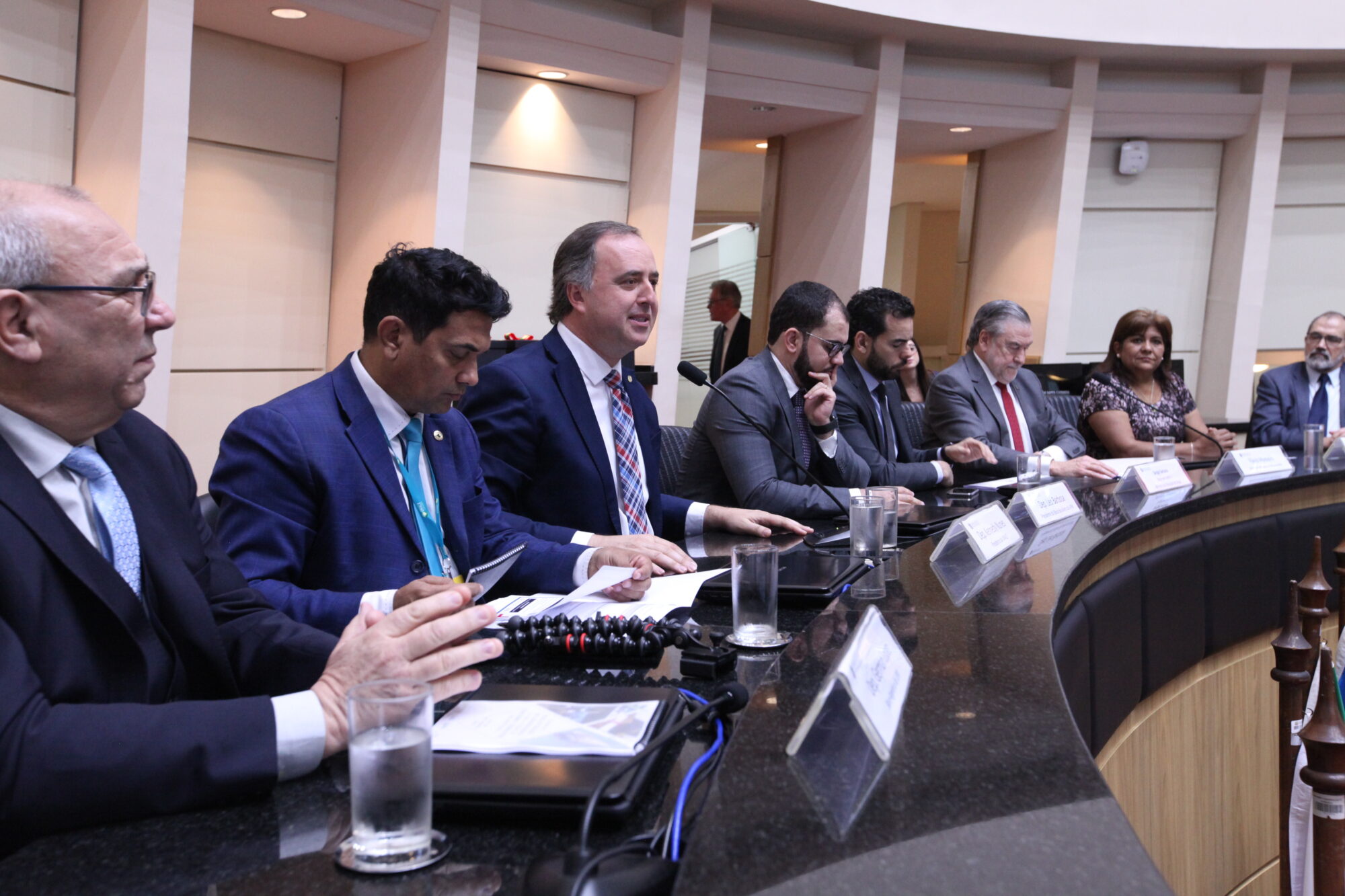 Parlamentares do Mercosul debatem equalização de currículos universitários