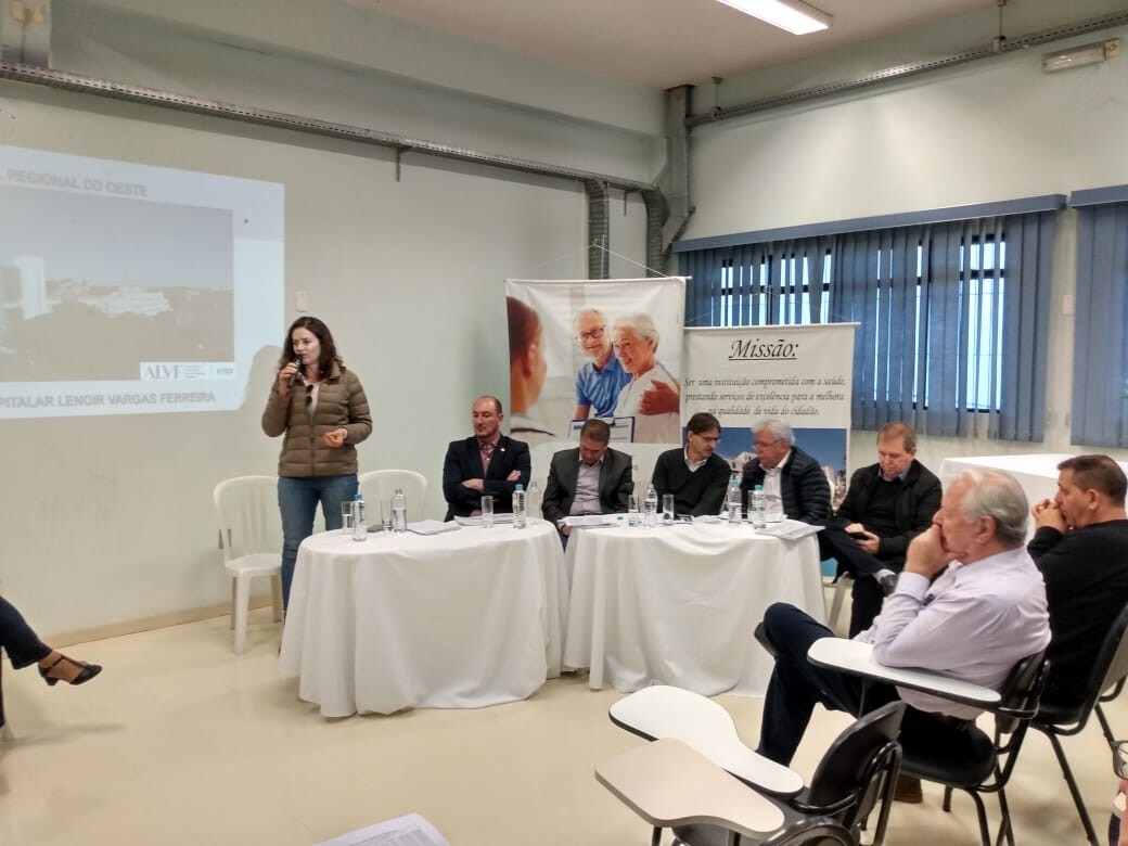 Reunião com a Bancada do Oeste discutiu a necessidade de recursos para a abertura da nova ala do HRO. FOTO: Divulgação