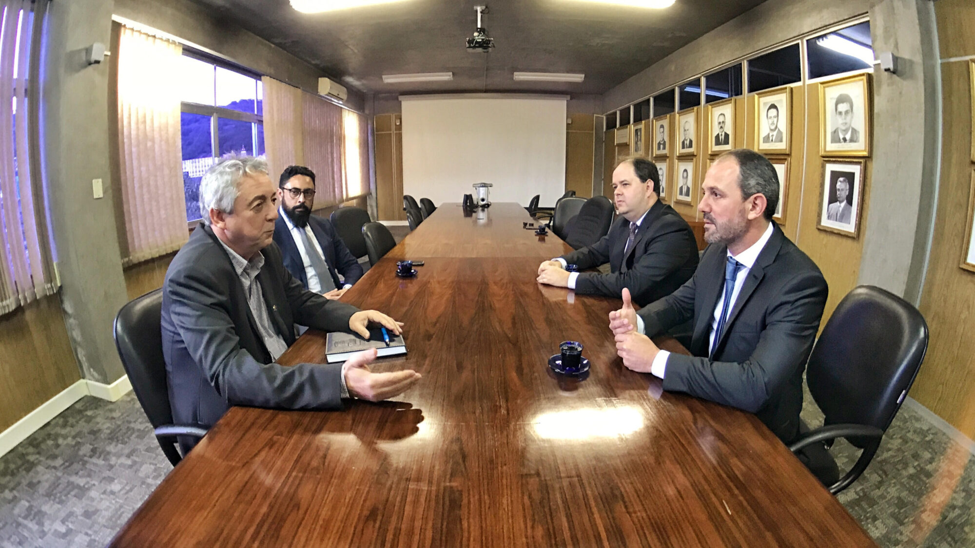 Deputado Laércio Schuster em reunião no DNIT/SC