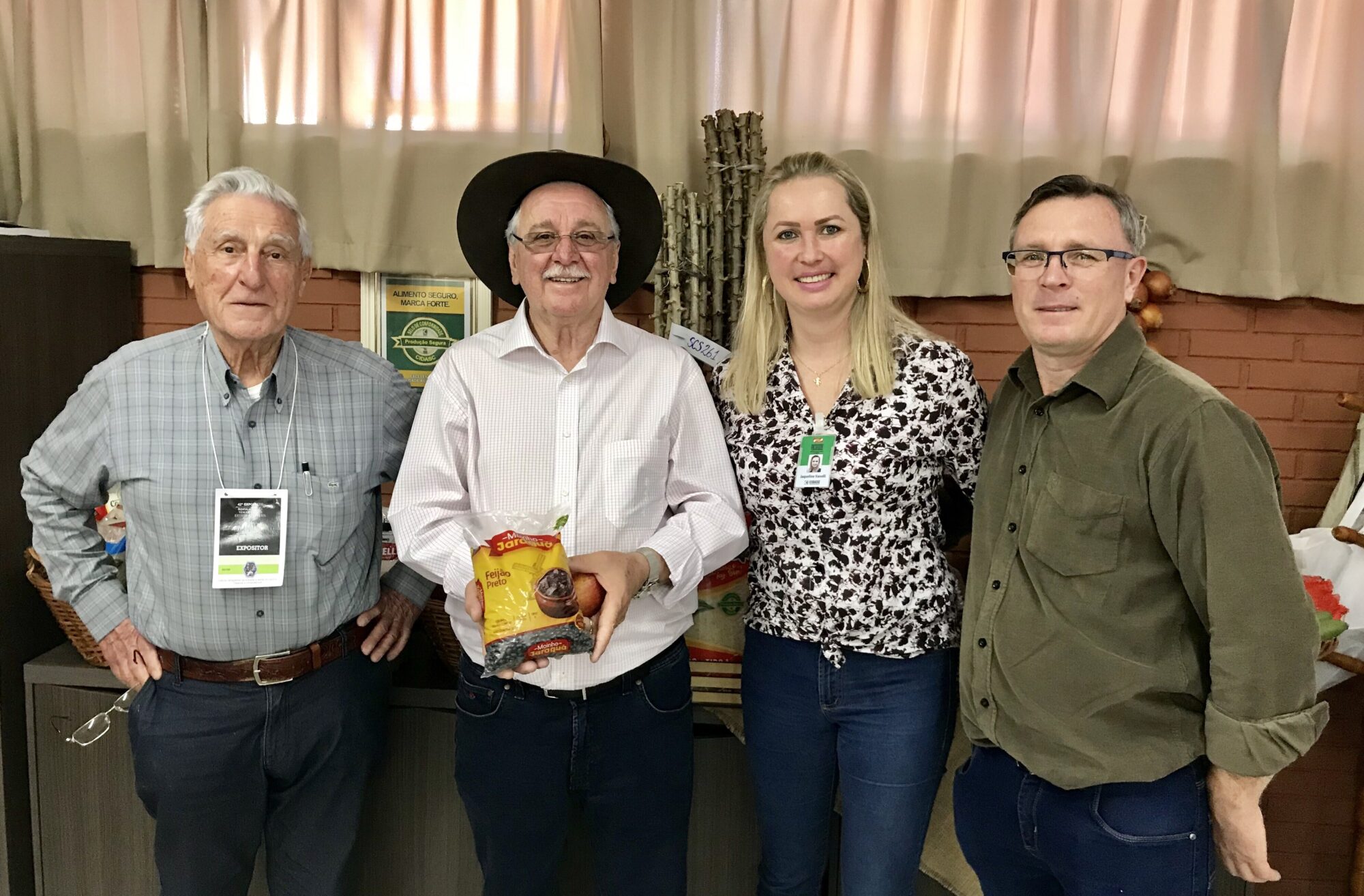 Deputado Moacir Sopelsa na Casa do Produtor Catarinense na Expointer, em Esteio (RS)