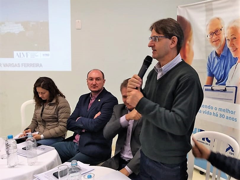 Deputado Neodi Saretta e parlamentares da Bancado do Oeste em reunião em Chapecó