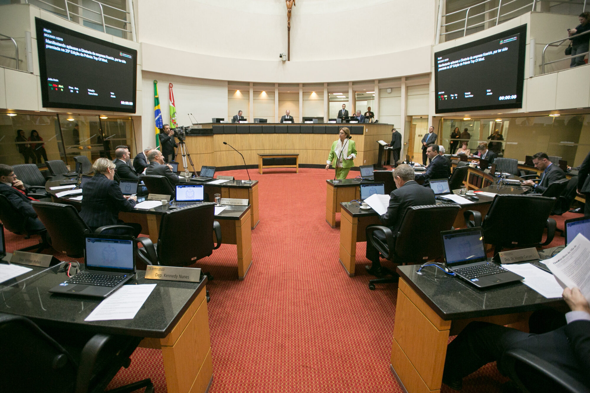 Aumento de impostos, aniversário de Blumenau e PM: temas desta terça (3)