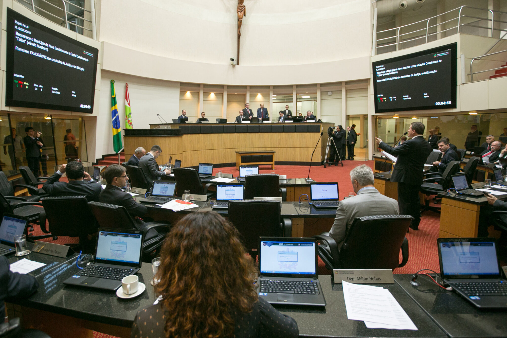 Plenário aprova três projetos de lei na sessão desta quarta-feira (11)