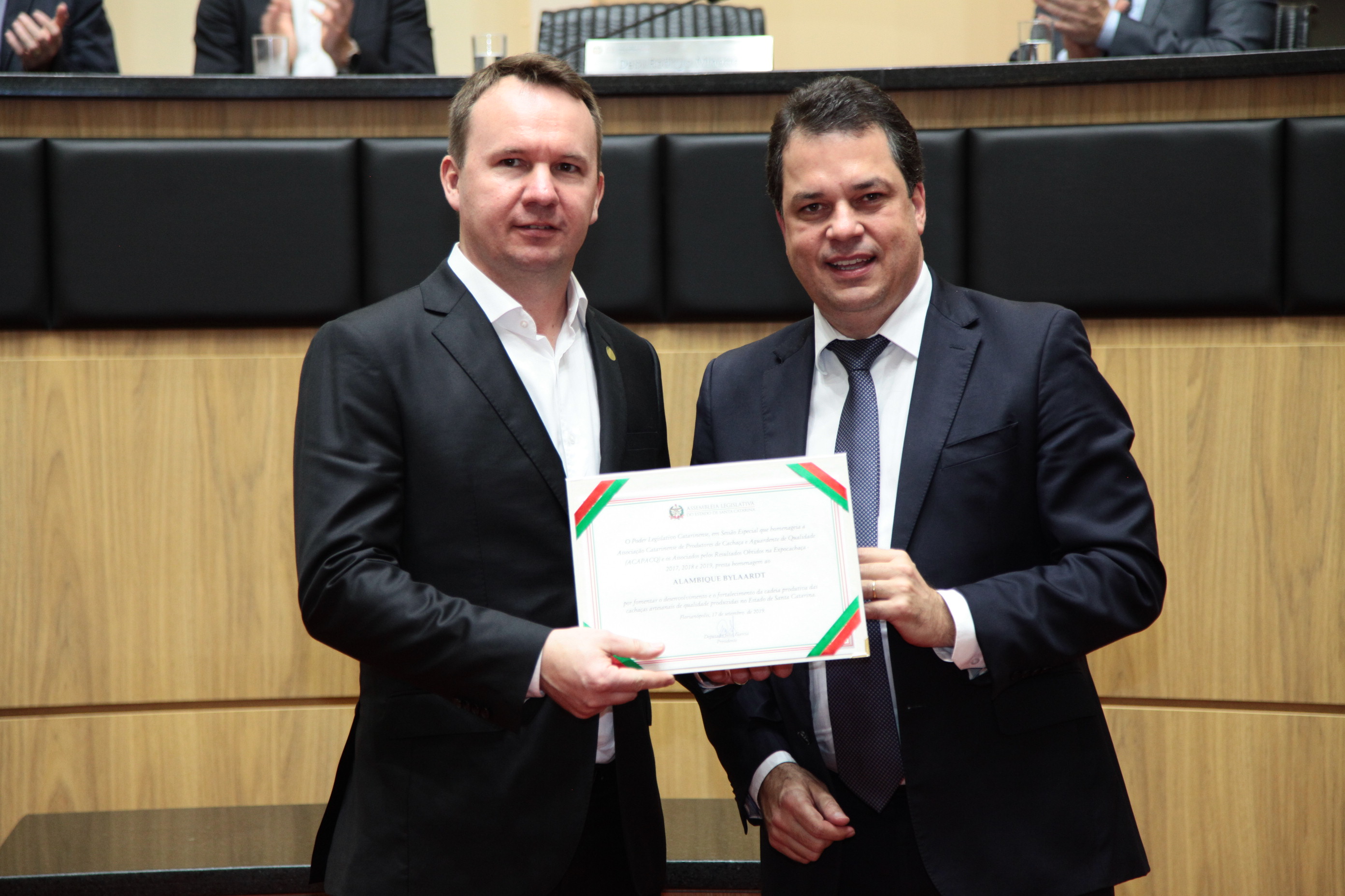 Homenagem à Associação Catarinense dos Produtores de Cachaça e Aguardente de Qualidade de Santa Catarina