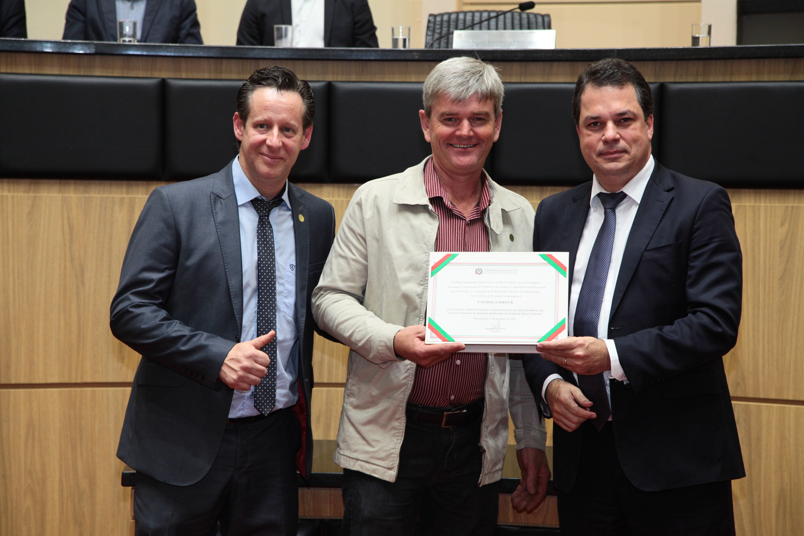 Homenagem à Associação Catarinense dos Produtores de Cachaça e Aguardente de Qualidade de Santa Catarina