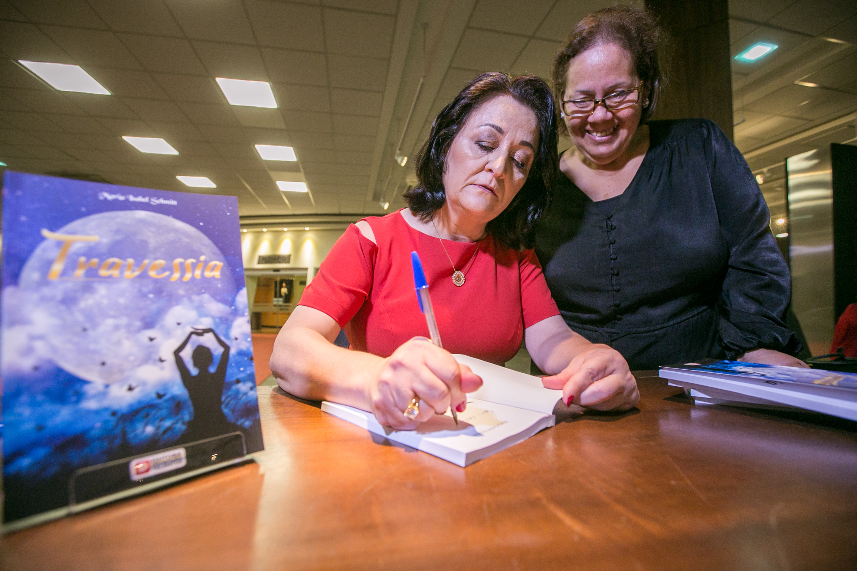 LANÇAMENTO LITERÁRIO – Travessia, de Maria Isabel Schmitt