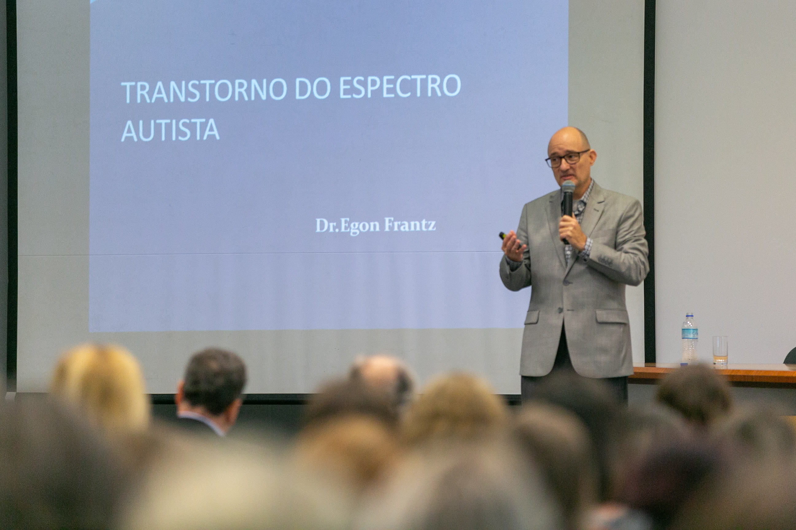 SEMINÁRIO – Autismo e seus desafios