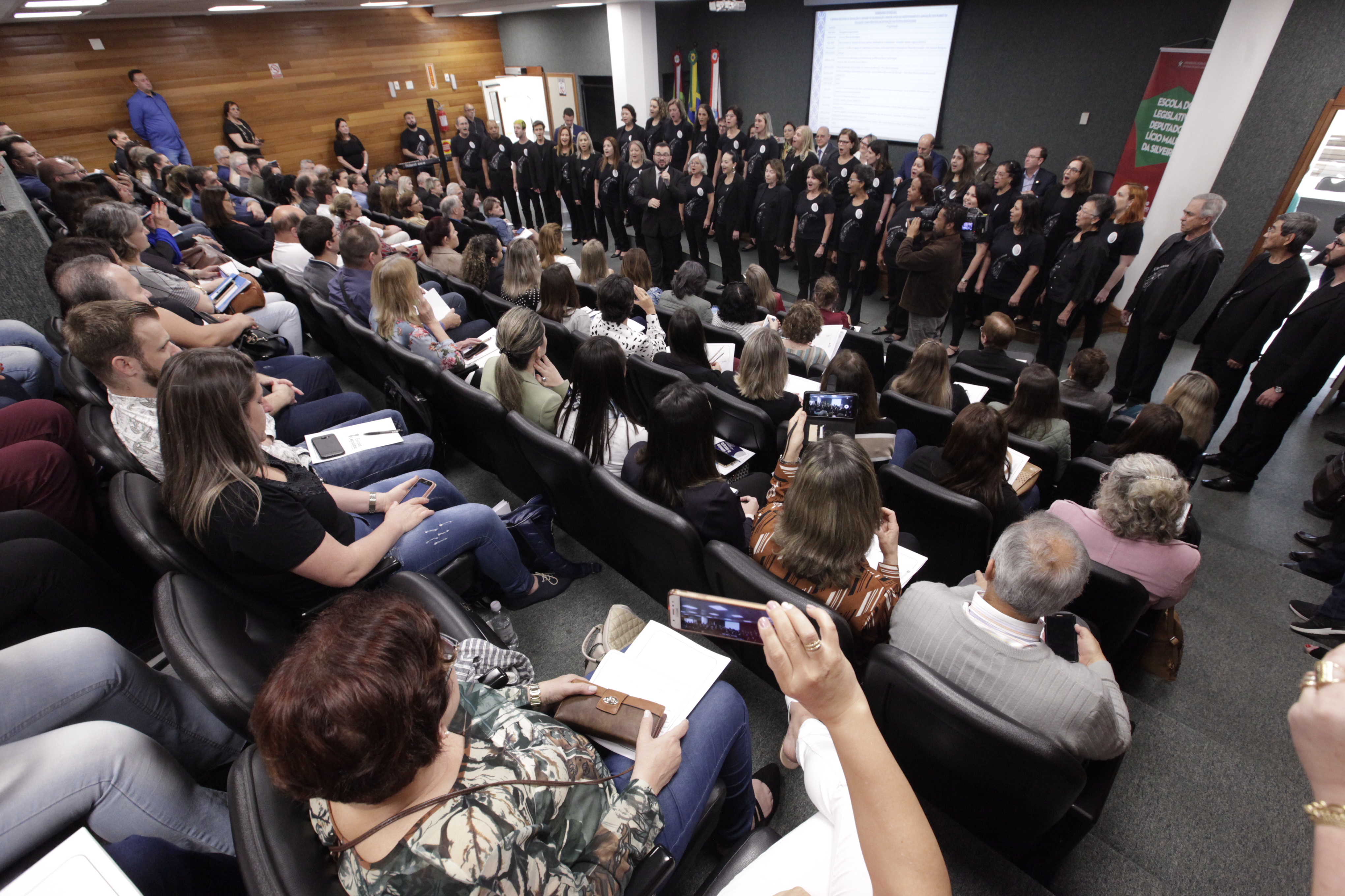 Ciclo de Seminário_ Monitoramento e Avaliação dos Planos de Educação de SC