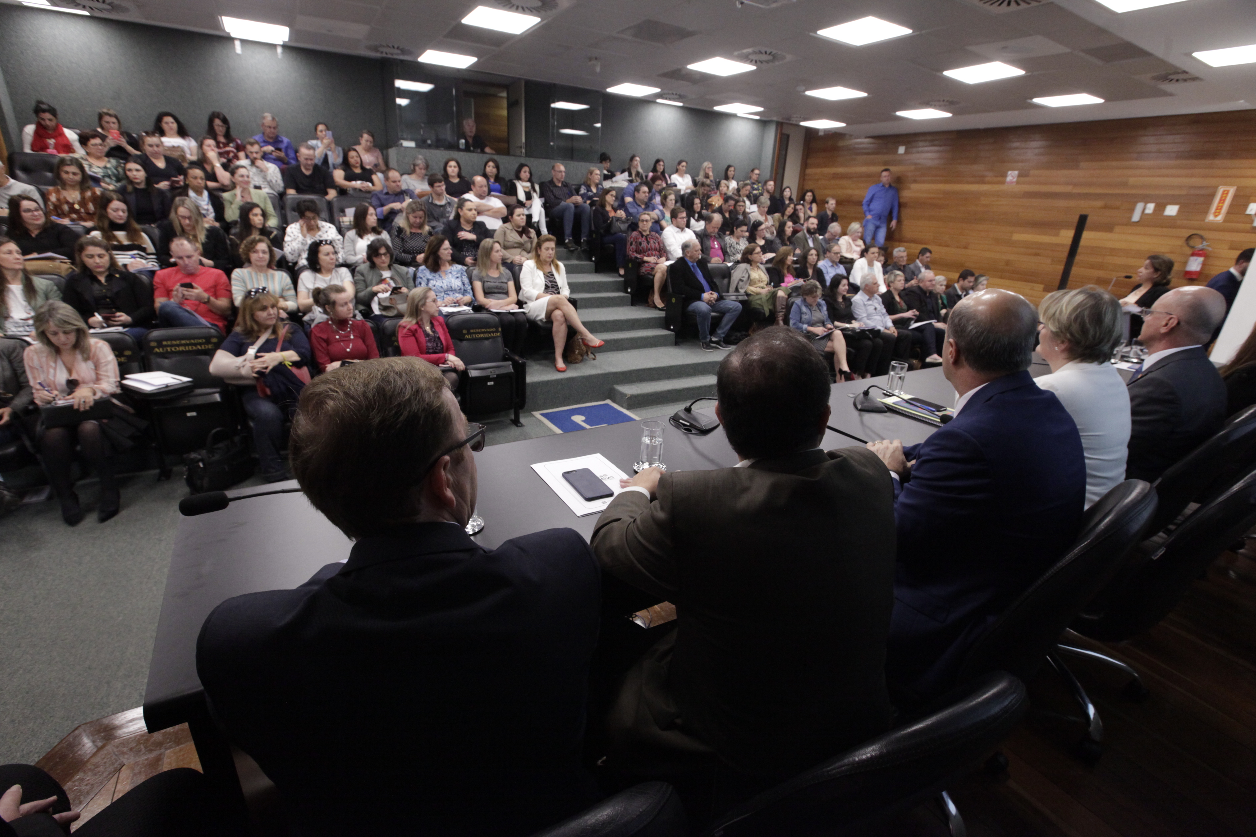Ciclo de Seminário_ Monitoramento e Avaliação dos Planos de Educação de SC
