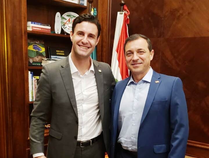 Deputado Felipe Estevão e o governador Carlos Moisés. FOTO: Divulgação