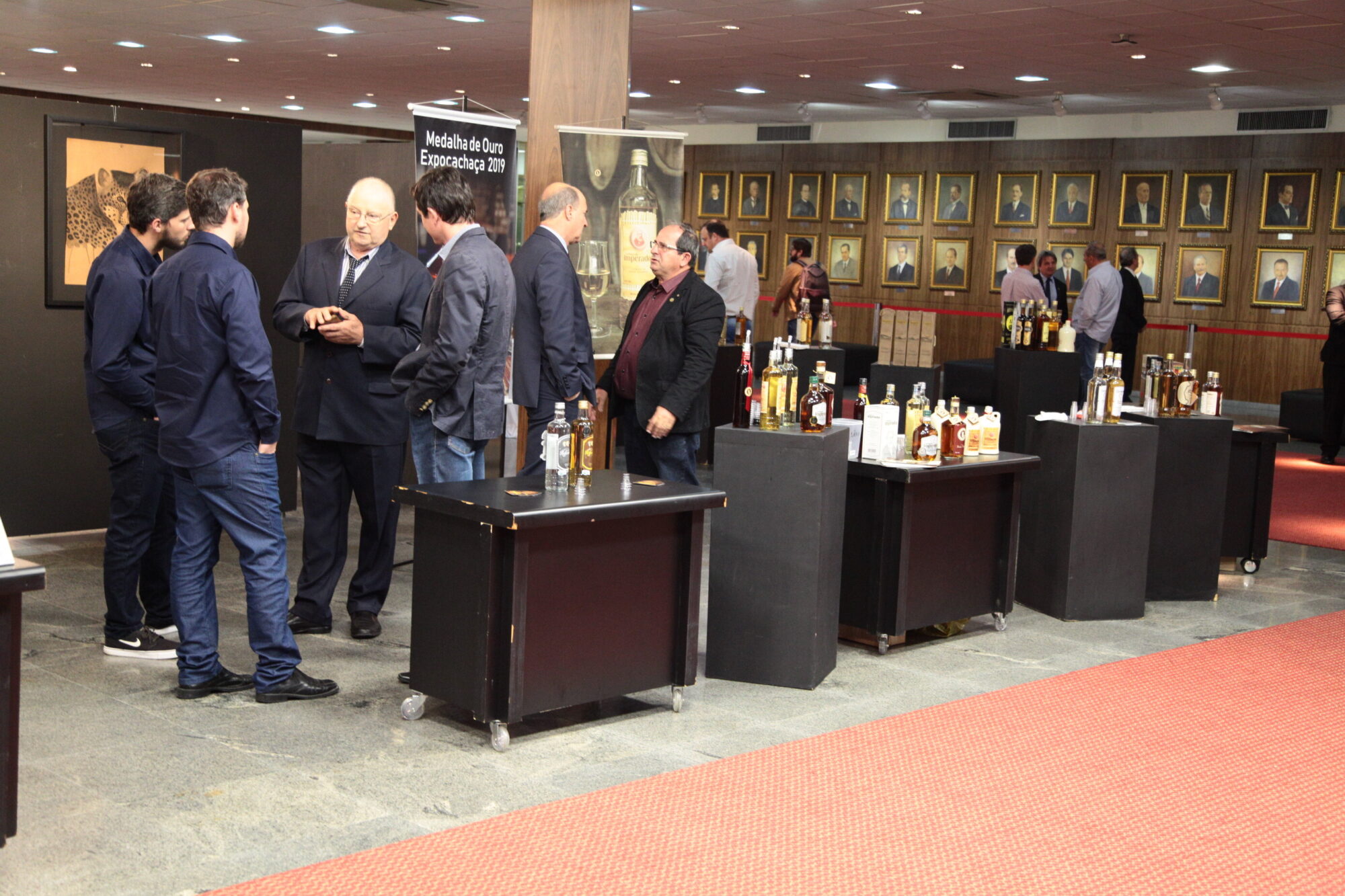A noite contou ainda com uma mostra de bebidas no hall da Assembleia.