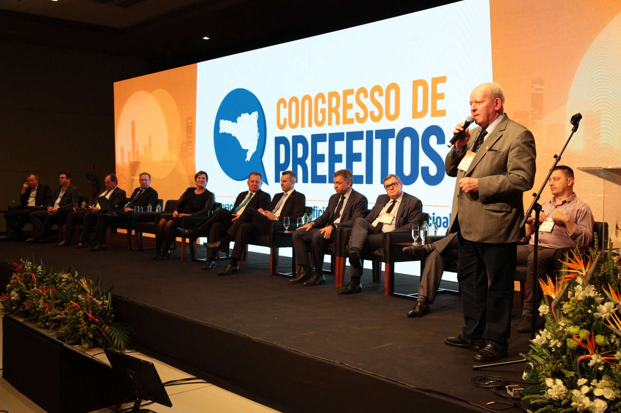 Congresso de Prefeitos reúne gestores de 295 municípios em São José