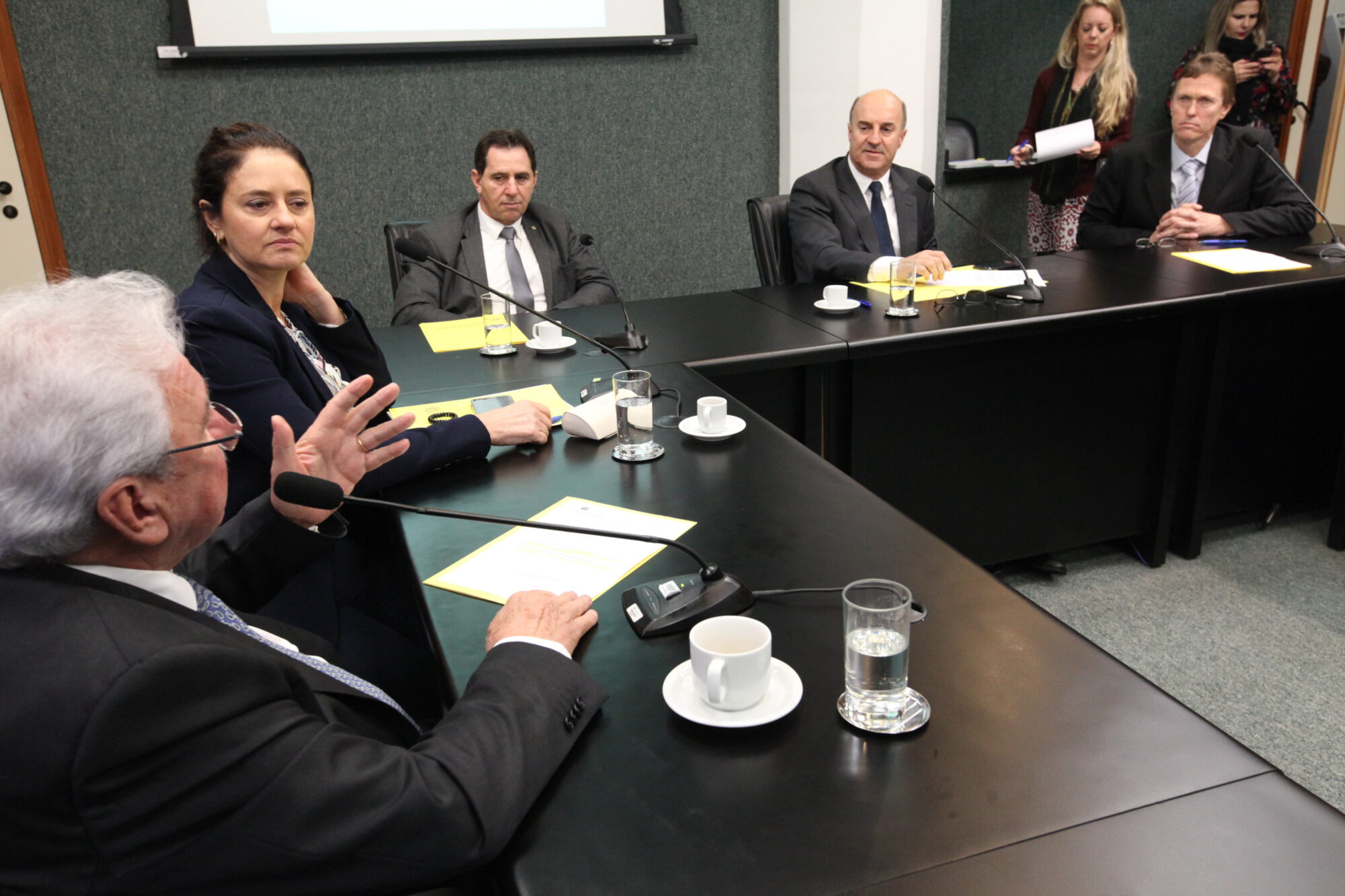 Uso de defensivos agrícolas será debatido em audiência pública