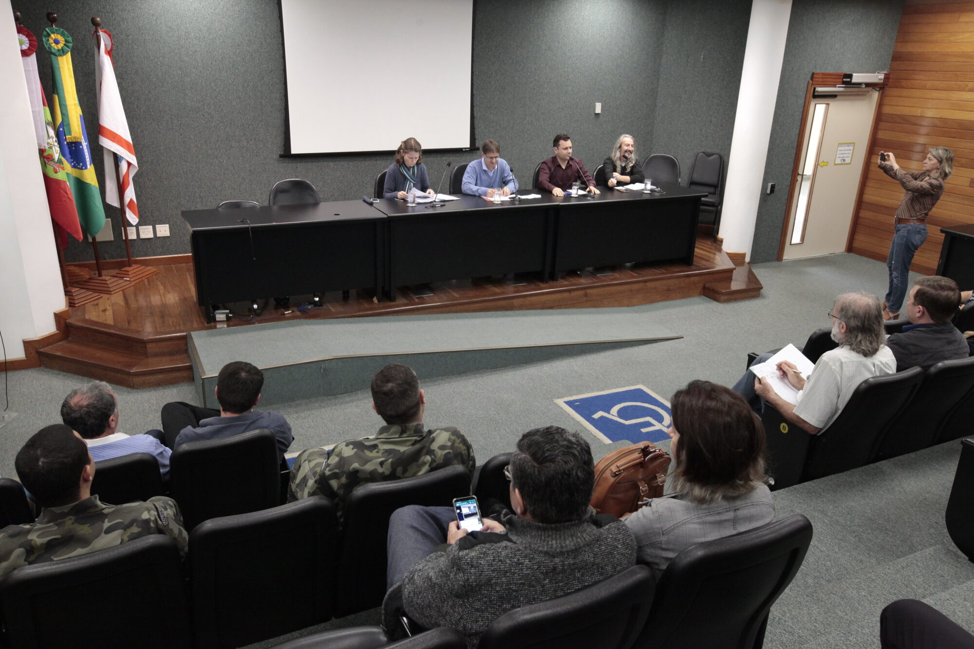 GT discute certificação para uso da flora nativa no Estado