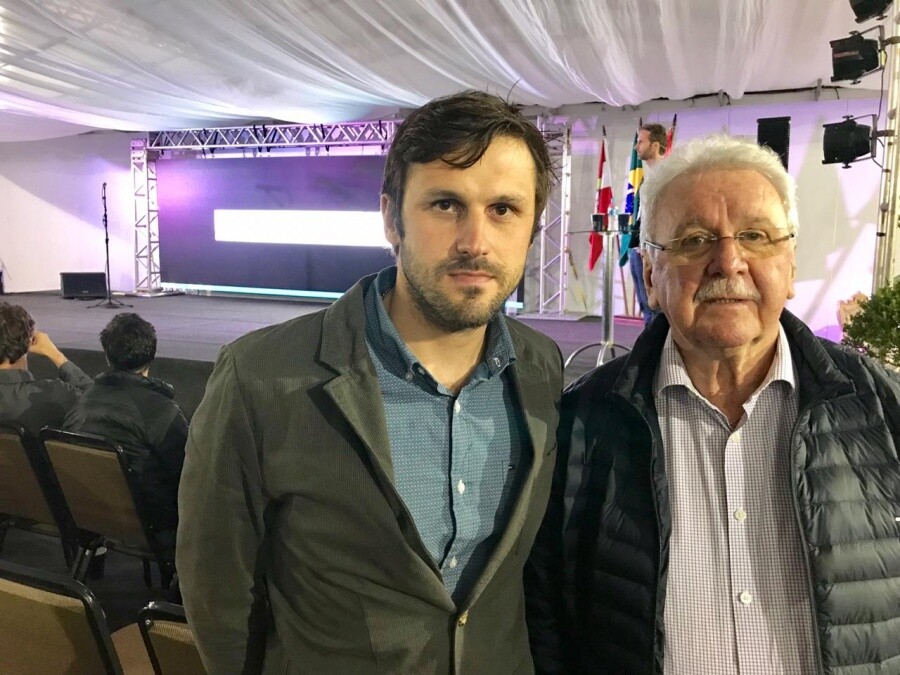 Sopelsa, com o presidente da ACCB, Félix Muraro Júnior.