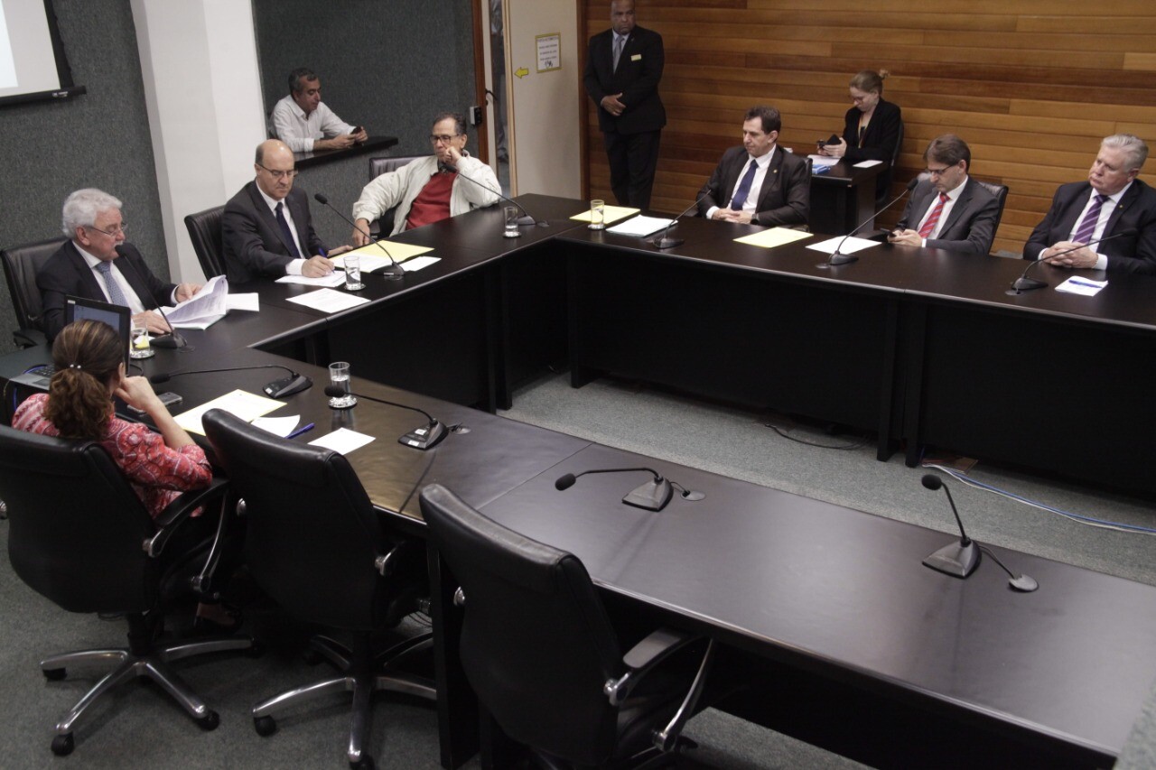 Deputado Berlanda na reunião da Comissão de Agricultura