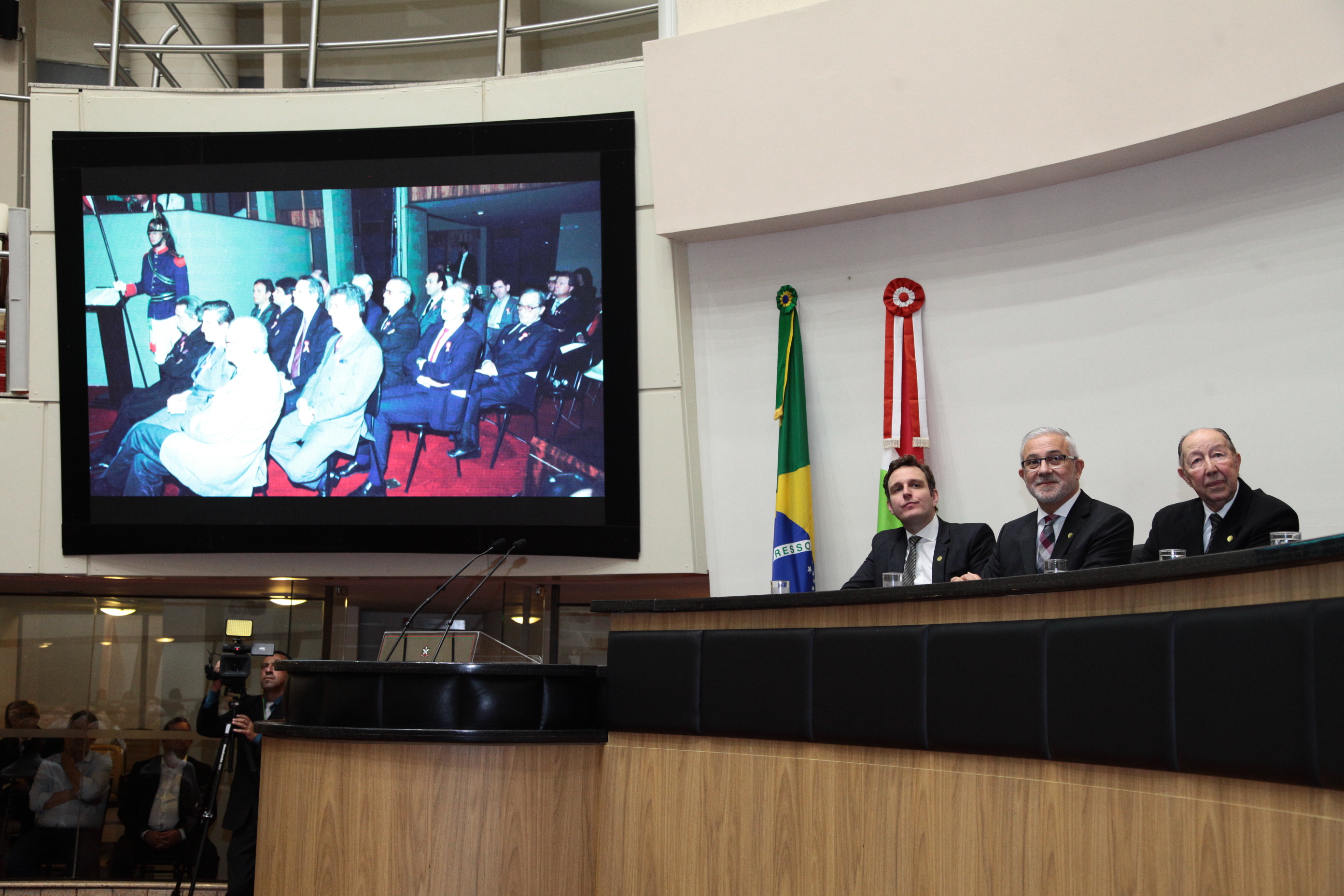 Sessão Especial em Homenagem aos Deputados Constituintes de 1989